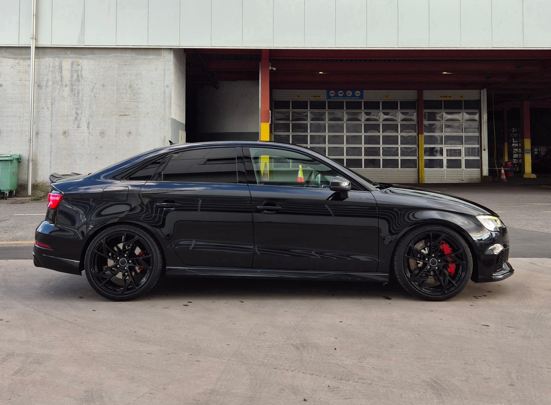 AUDI RS3-image-0