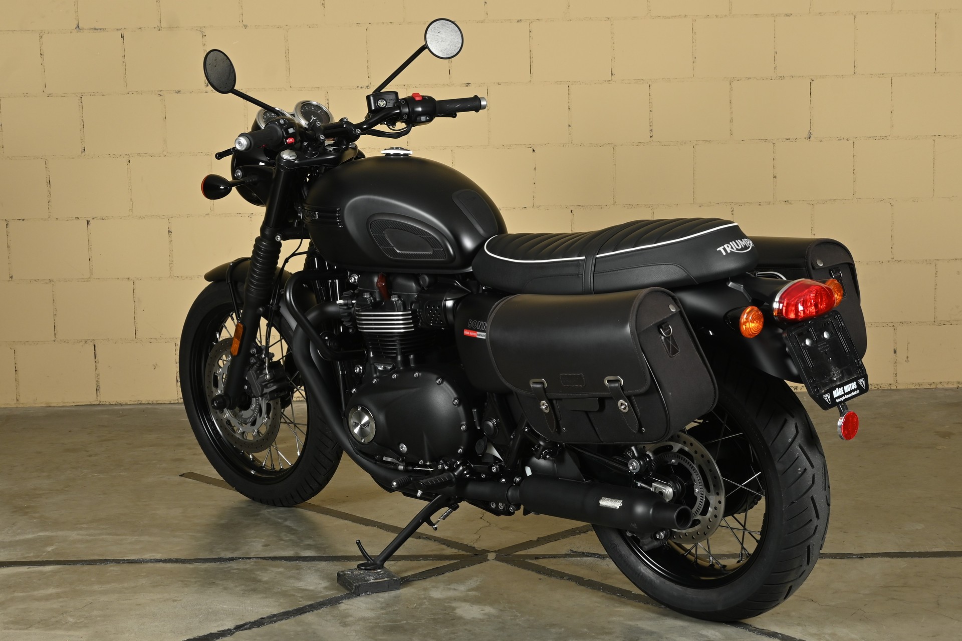 TRIUMPH Bonneville 900 T 100 ABS-image-10