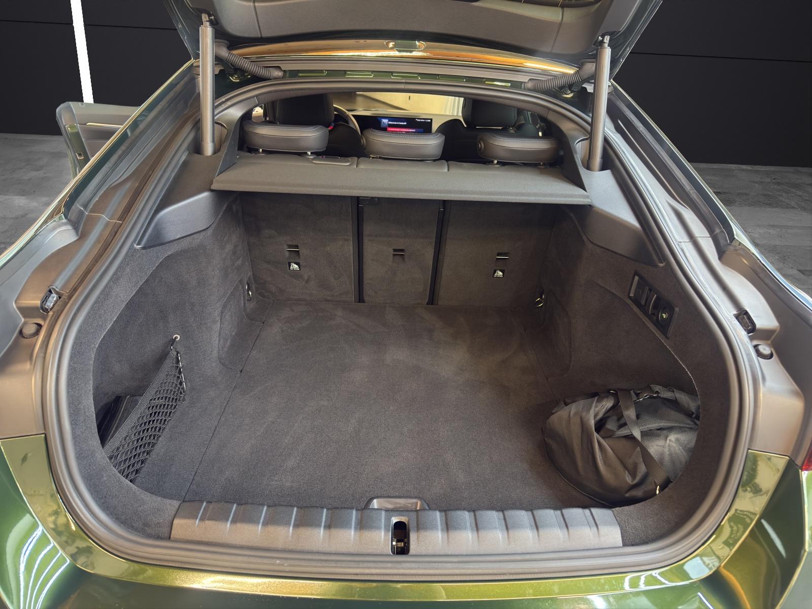 BMW i4 M50-image-13