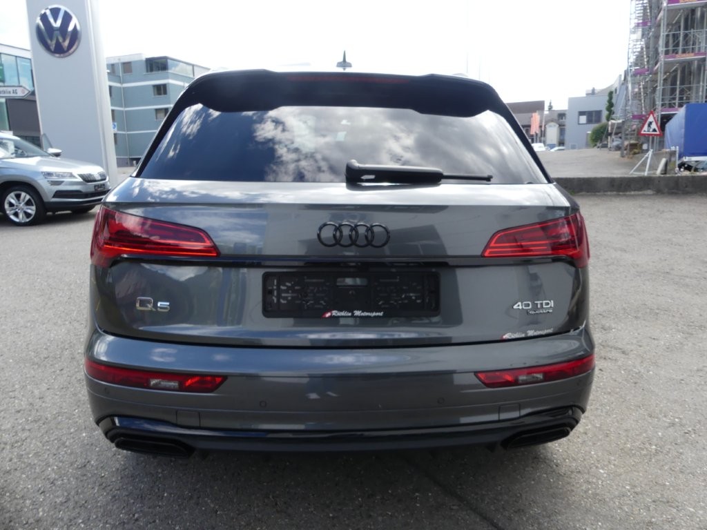 AUDI Q5 40 TDI Black Edition quattro S-tronic-image-2