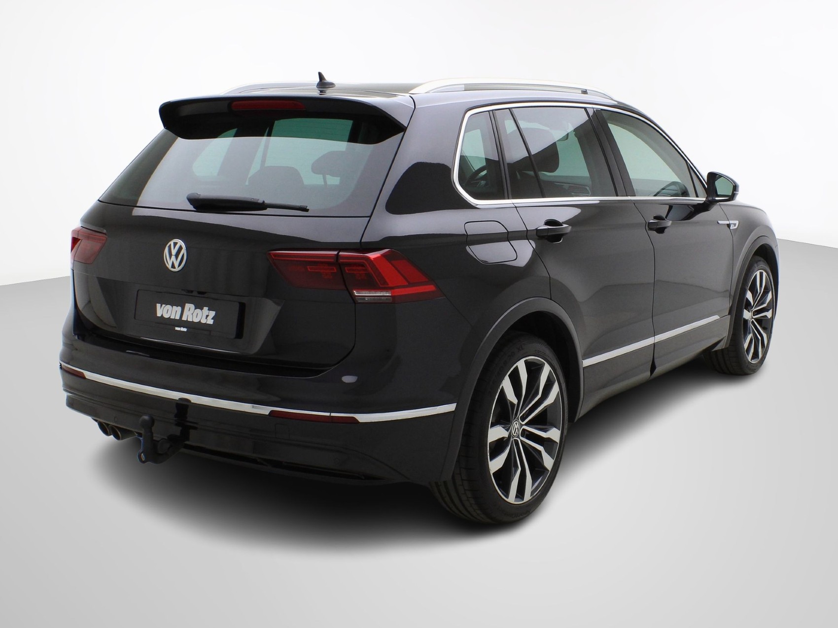 VW Tiguan 2.0 TDI DSG R-Line 4Motion-image-3