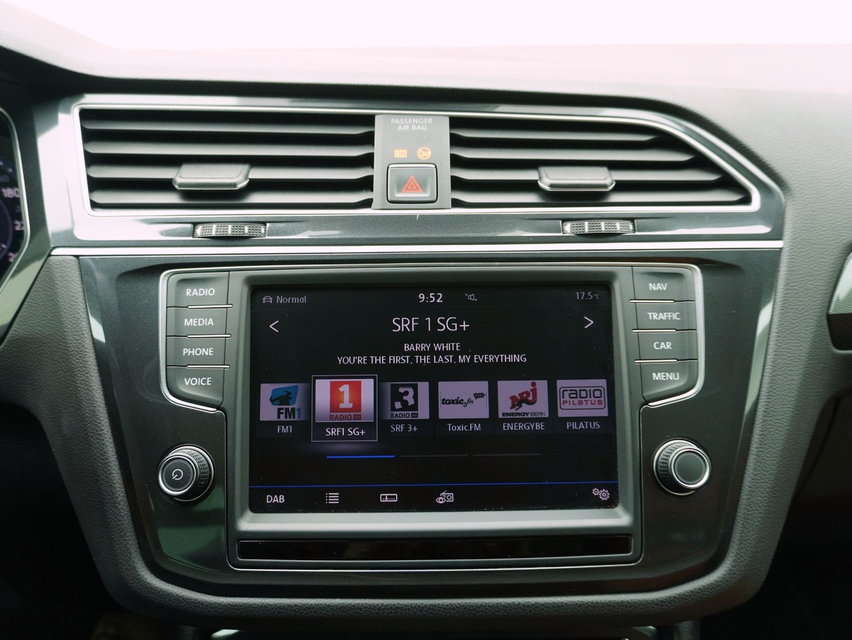 VW Tiguan 2.0 TDI DSG R-Line 4Motion-image-16