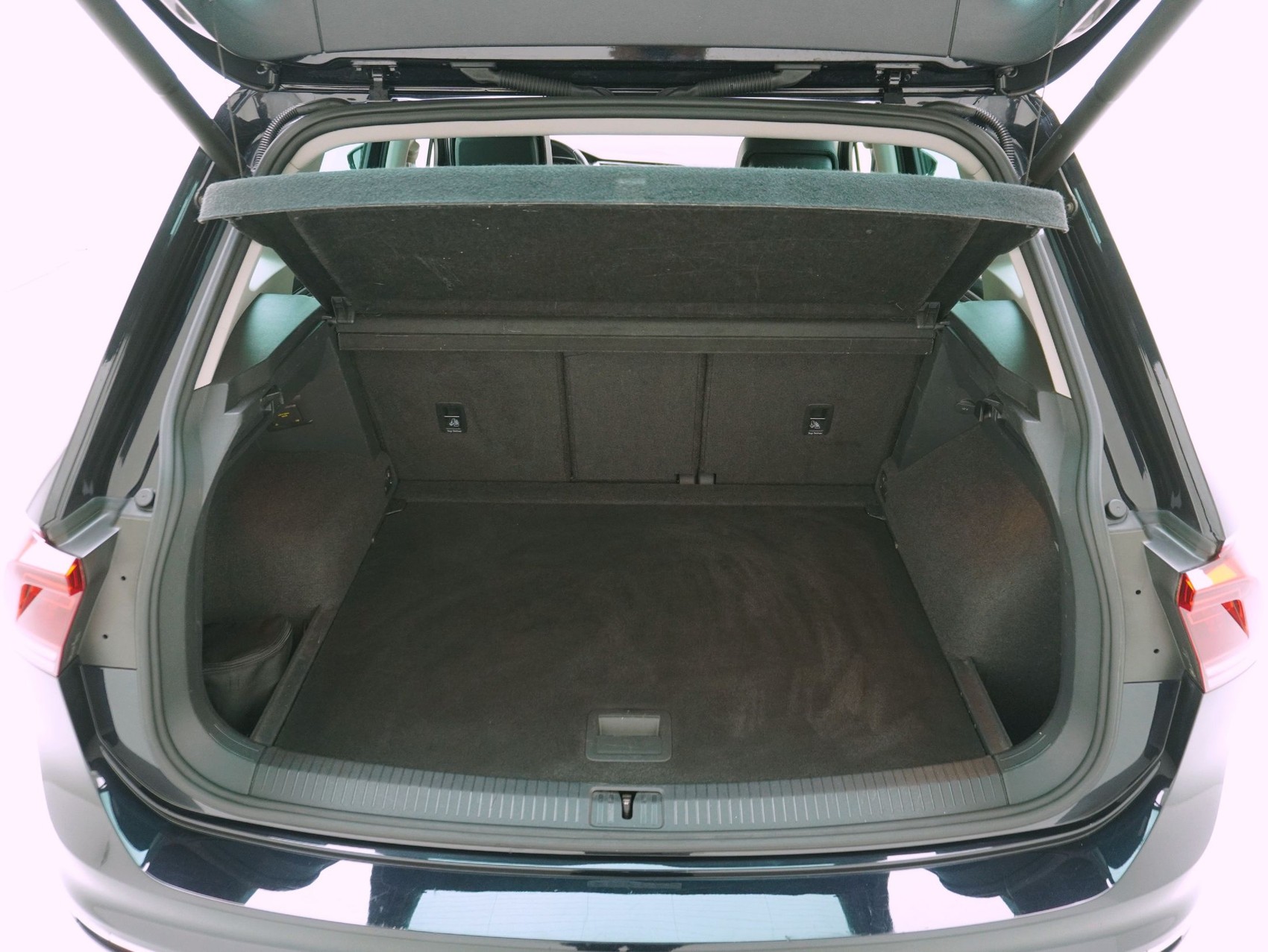 VW Tiguan 2.0 TDI DSG R-Line 4Motion-image-20