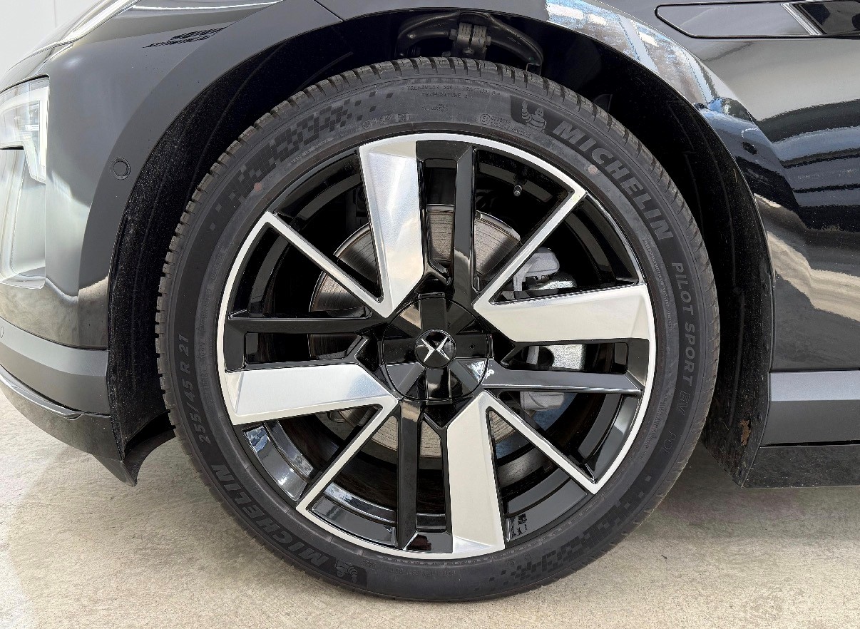 POLESTAR 4 Long Range Dual Motor-image-7