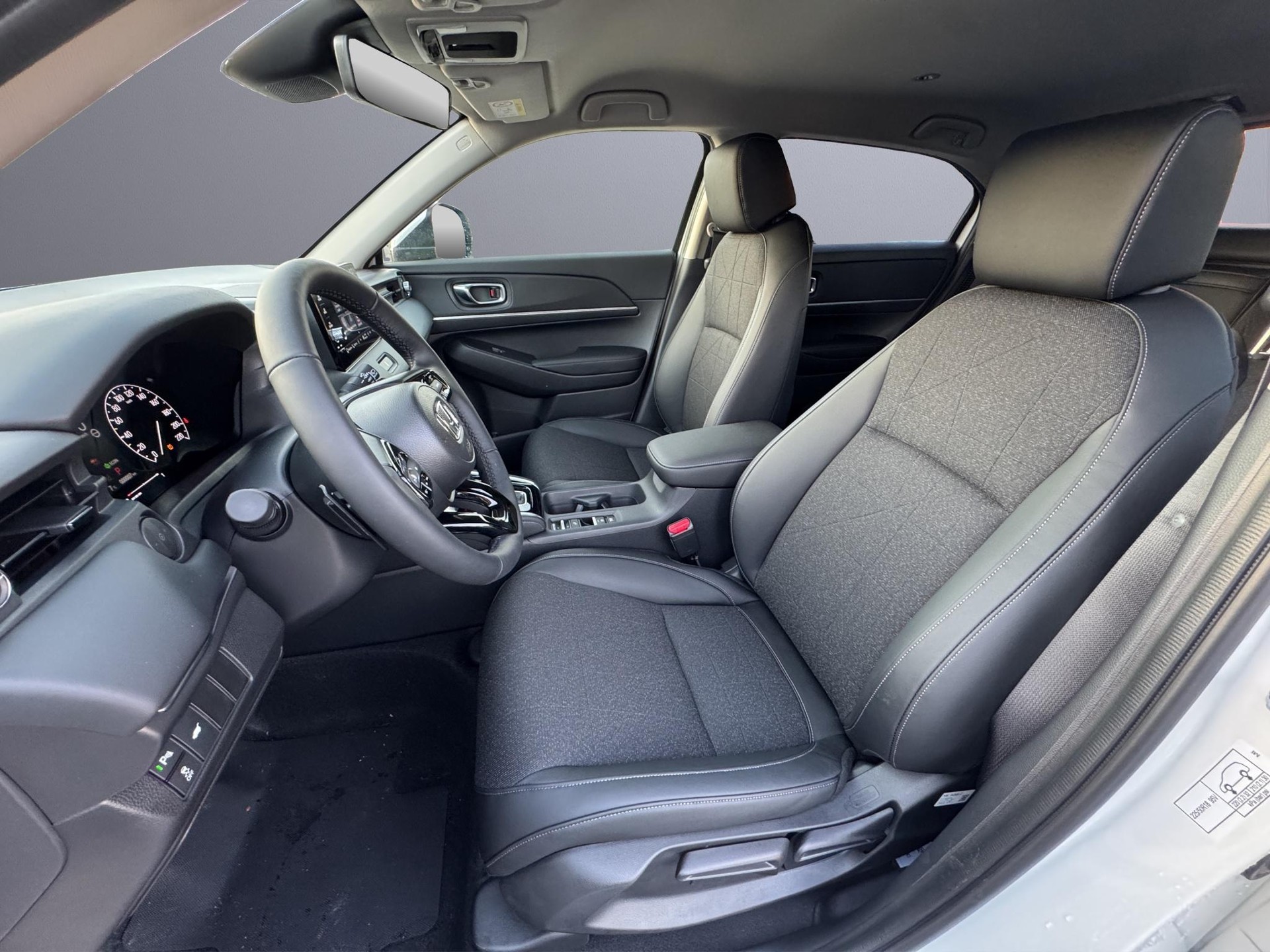 HONDA HR-V 1.5 i-MMD Advance-image-9