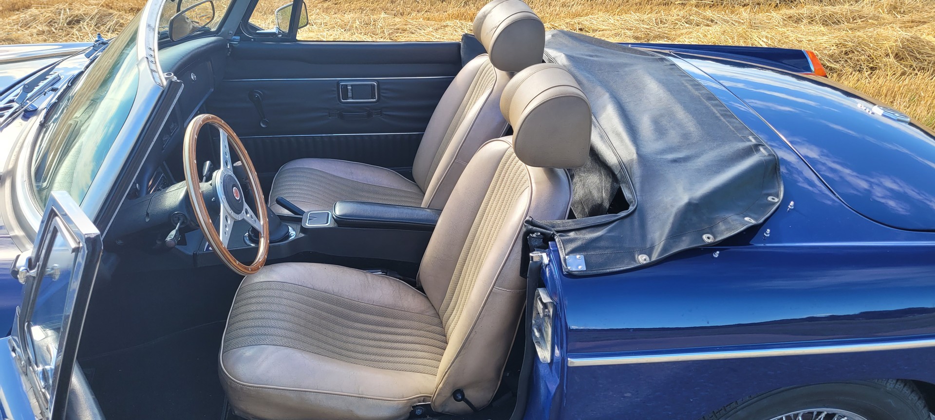 MG Cabrio-image-10