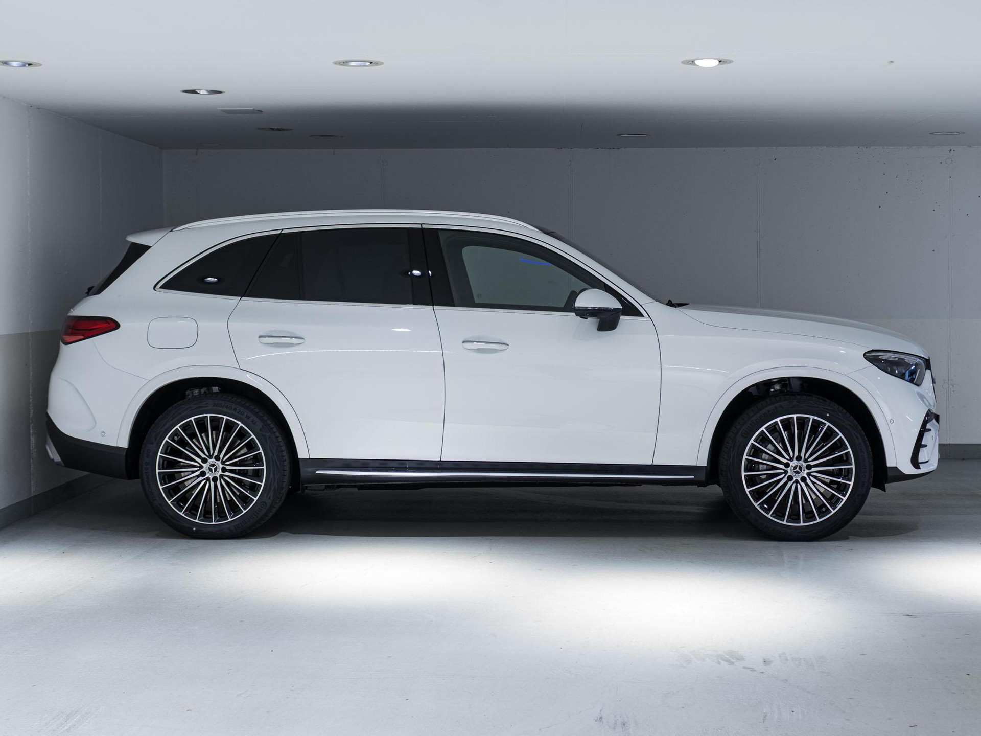 MERCEDES-BENZ GLC 300 e 4MATIC "EQ Star"-image-1
