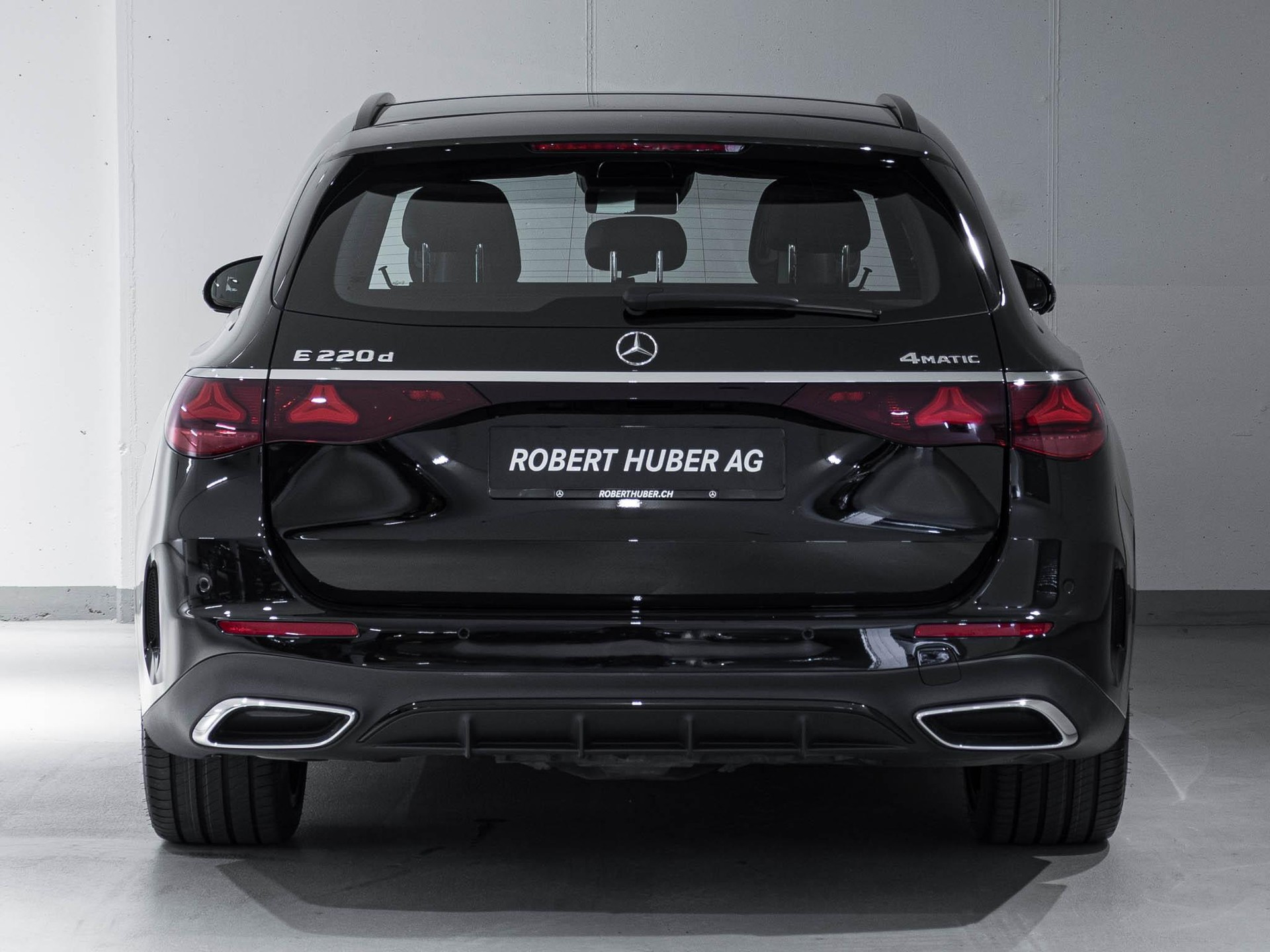 MERCEDES-BENZ E 220 d 4MATIC T-Modell-image-5