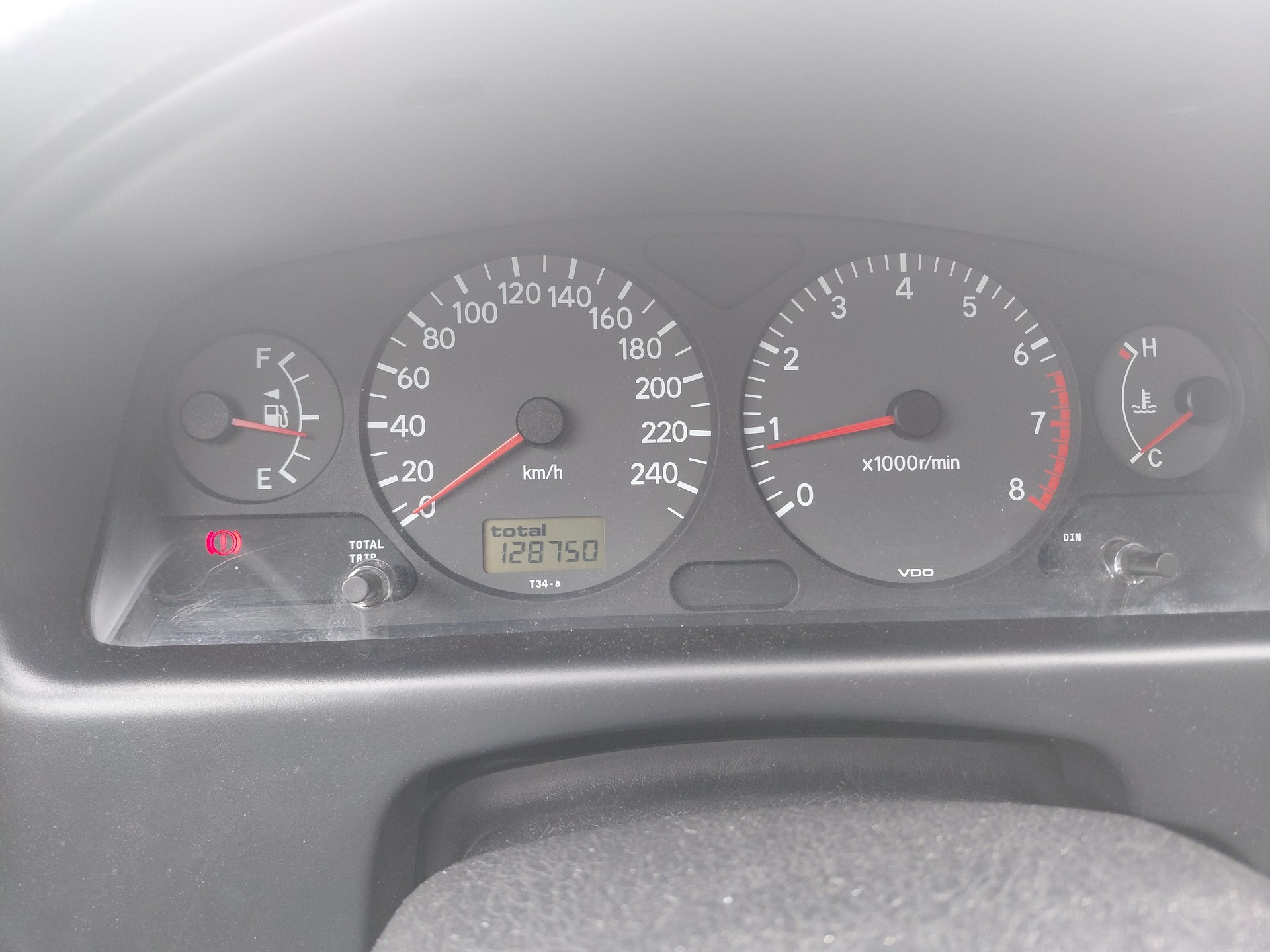 TOYOTA Avensis 2.0 VVT-i Linea Sol Sedan-image-13