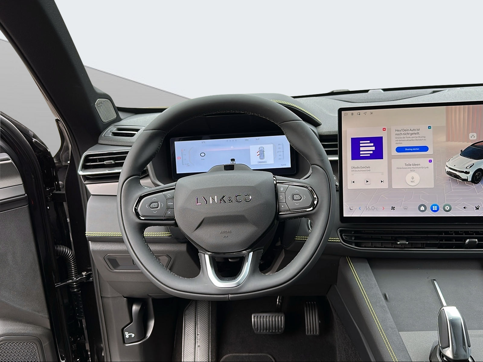 LYNK & CO 01 1.5 PHEV More-image-14