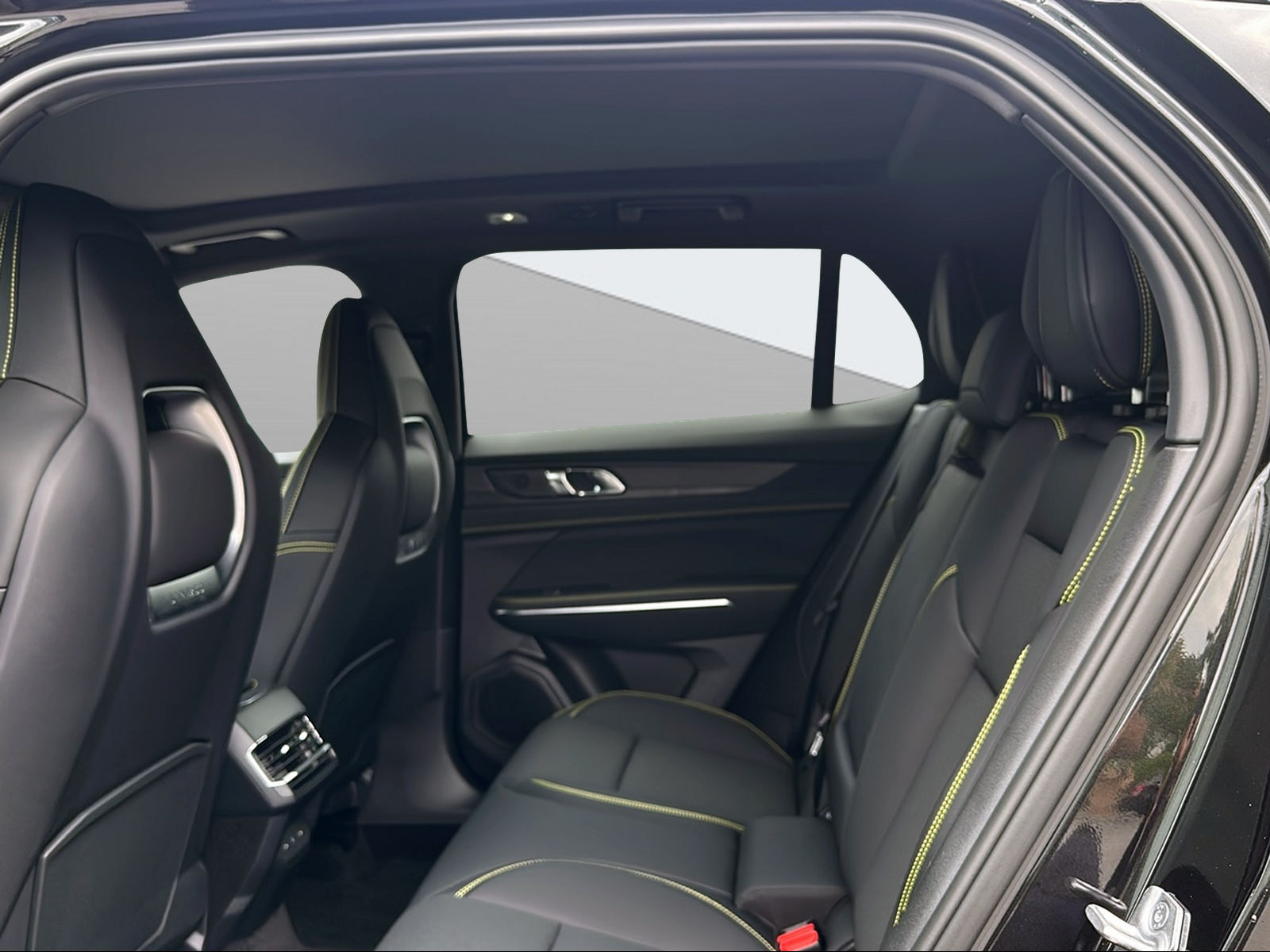 LYNK & CO 01 1.5 PHEV More-image-11