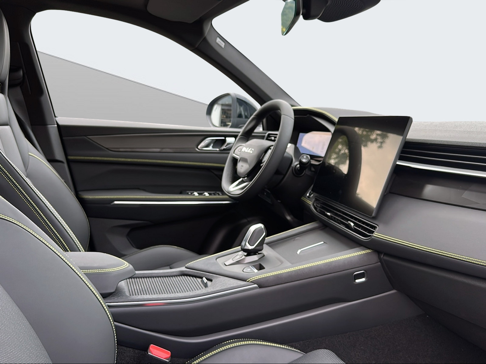 LYNK & CO 01 1.5 PHEV More-image-13