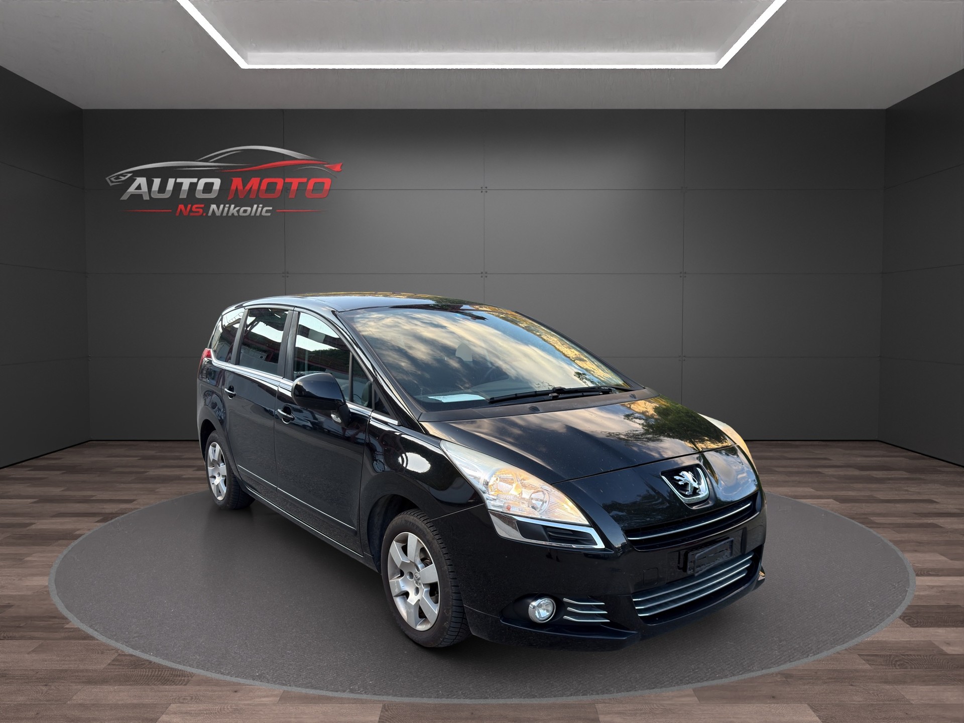PEUGEOT 5008 2.0 HDI Sport-image-0