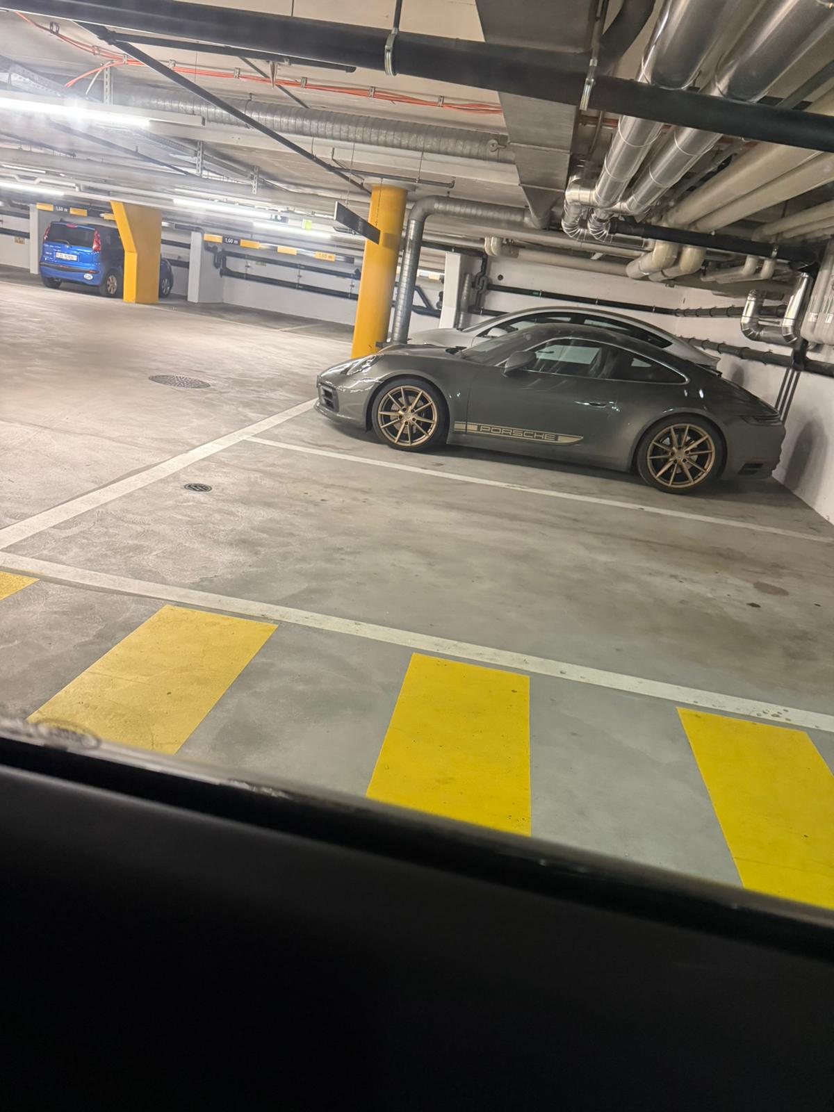 PORSCHE 3.0 Carrera 4S PDK-image-3