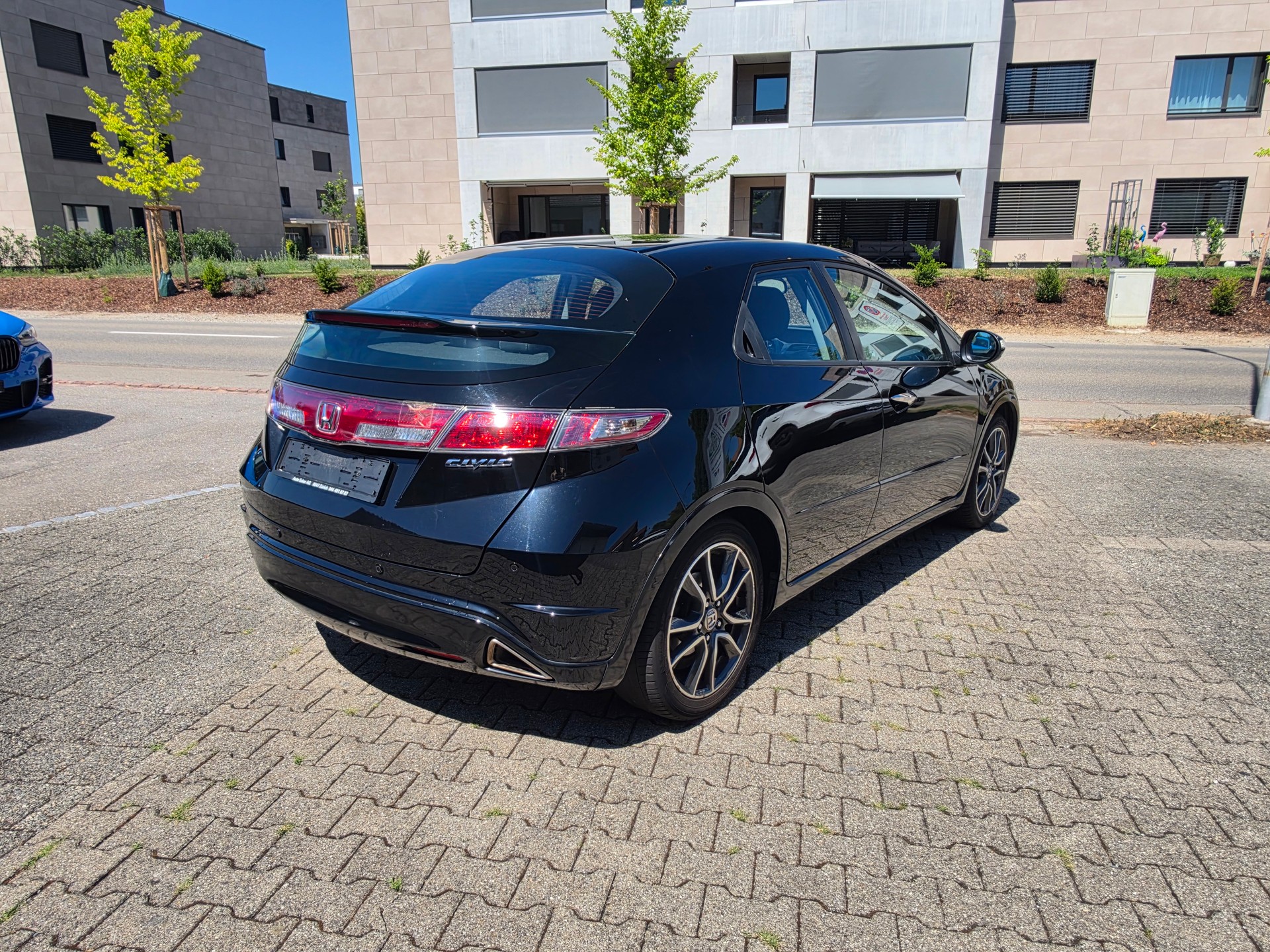 HONDA Civic 1.8i Executive Automatic-image-2