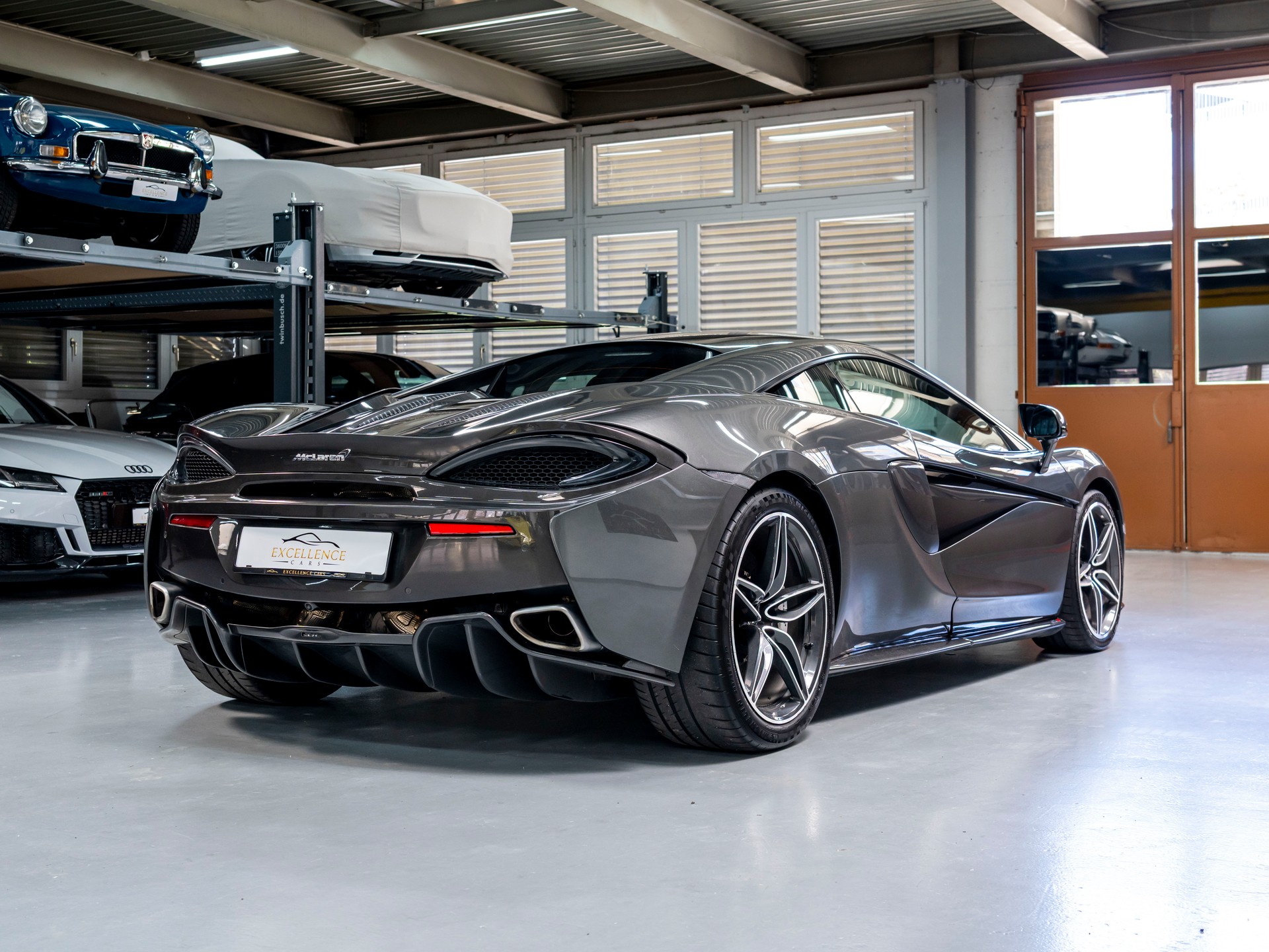 McLAREN 570S Coupé 3.8 V8 SSG-image-5