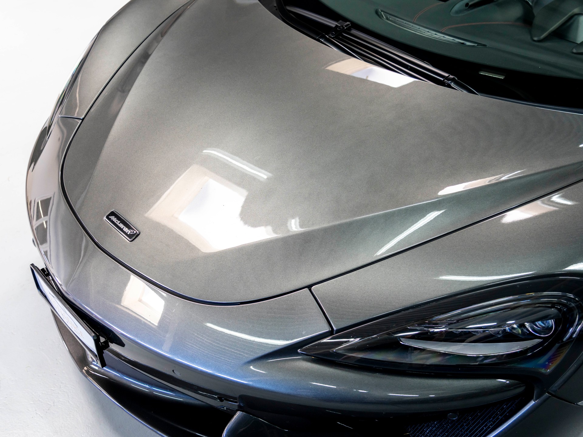 McLAREN 570S Coupé 3.8 V8 SSG-image-13