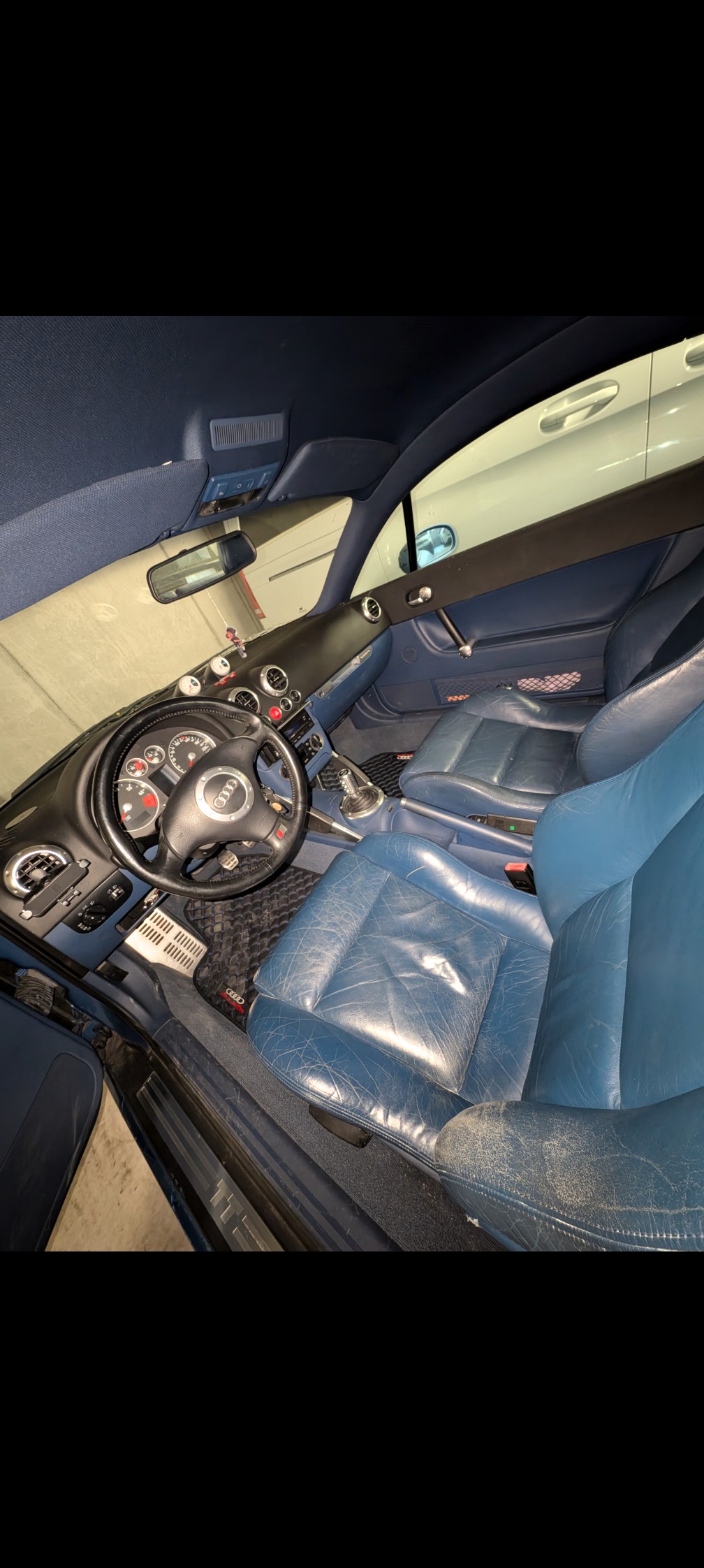AUDI 1.8 20V Tbo 225 quattro-image-1