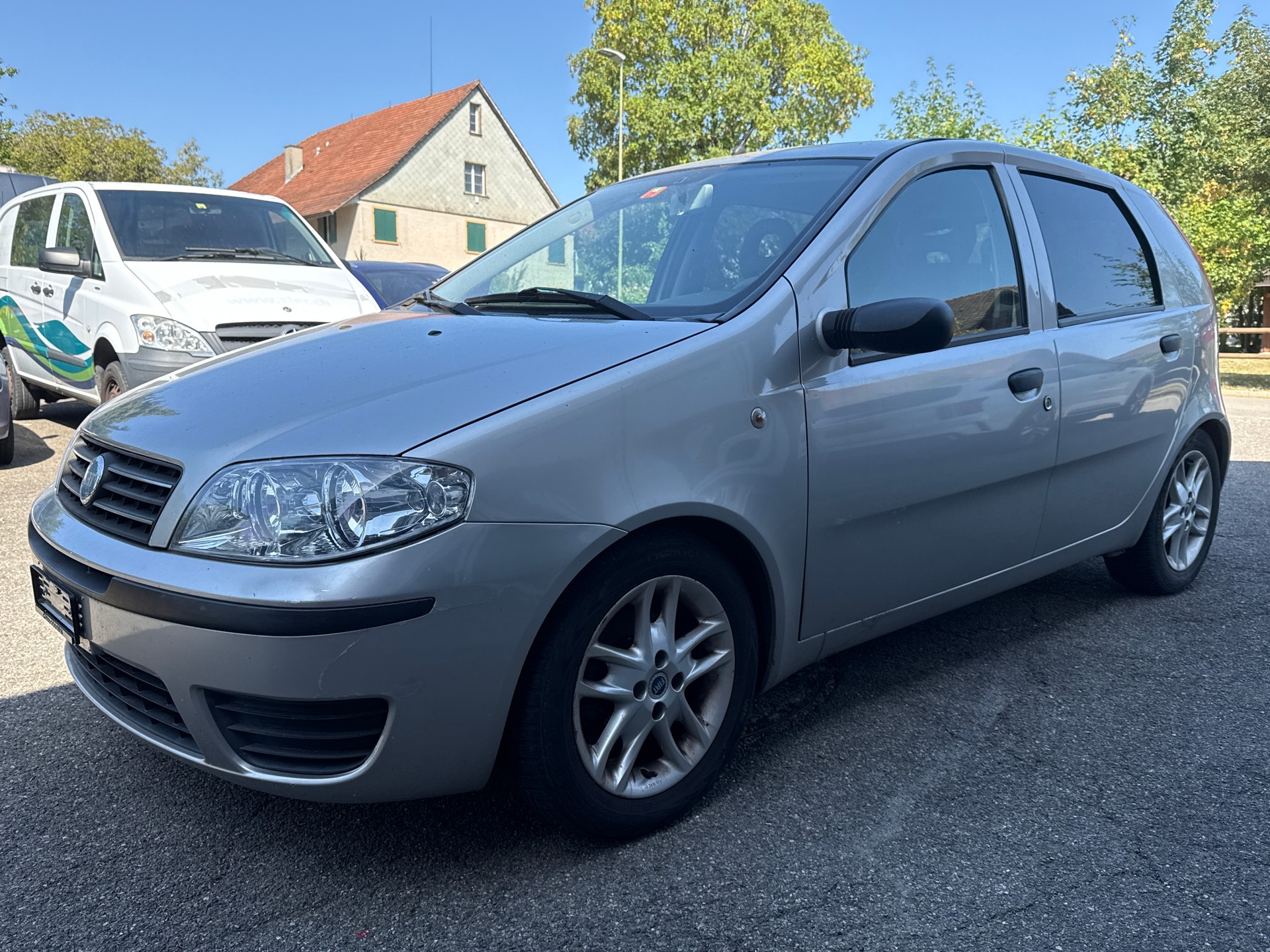FIAT Punto 1.2 16V Active-image-2