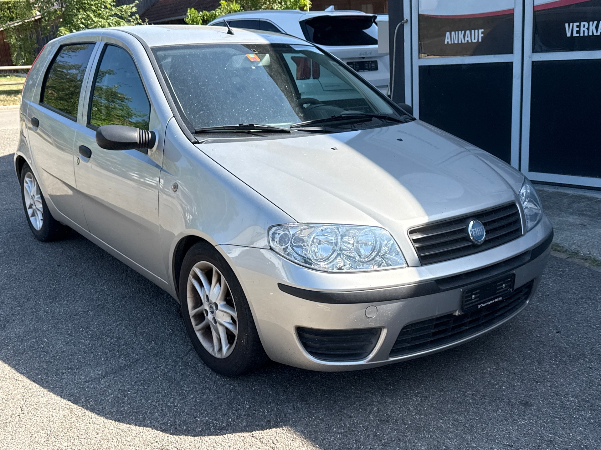 FIAT Punto 1.2 16V Active-image-1
