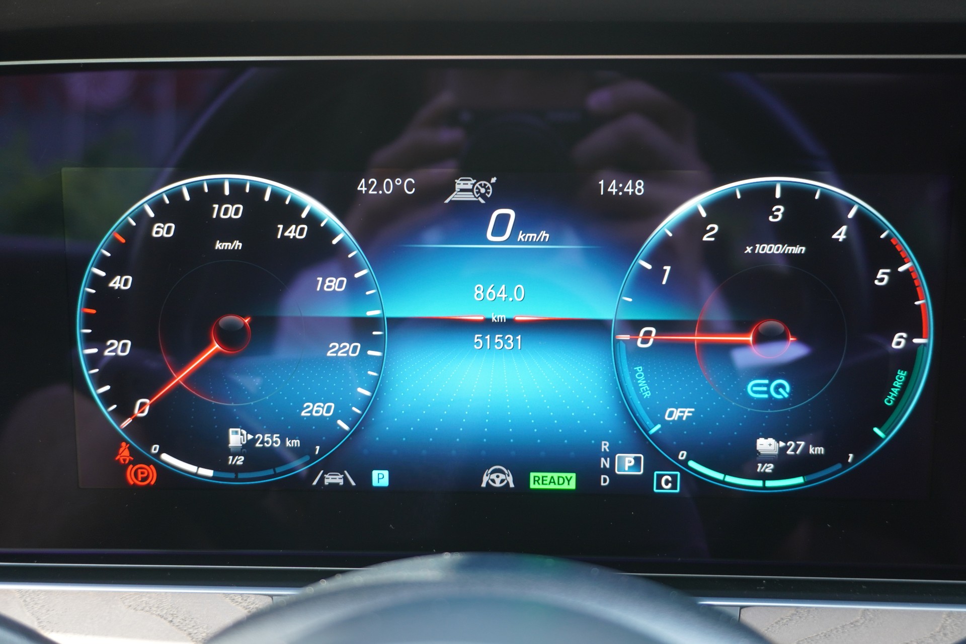 MERCEDES-BENZ E 300 de T 4Matic AMG Line 9G-Tronic-image-39