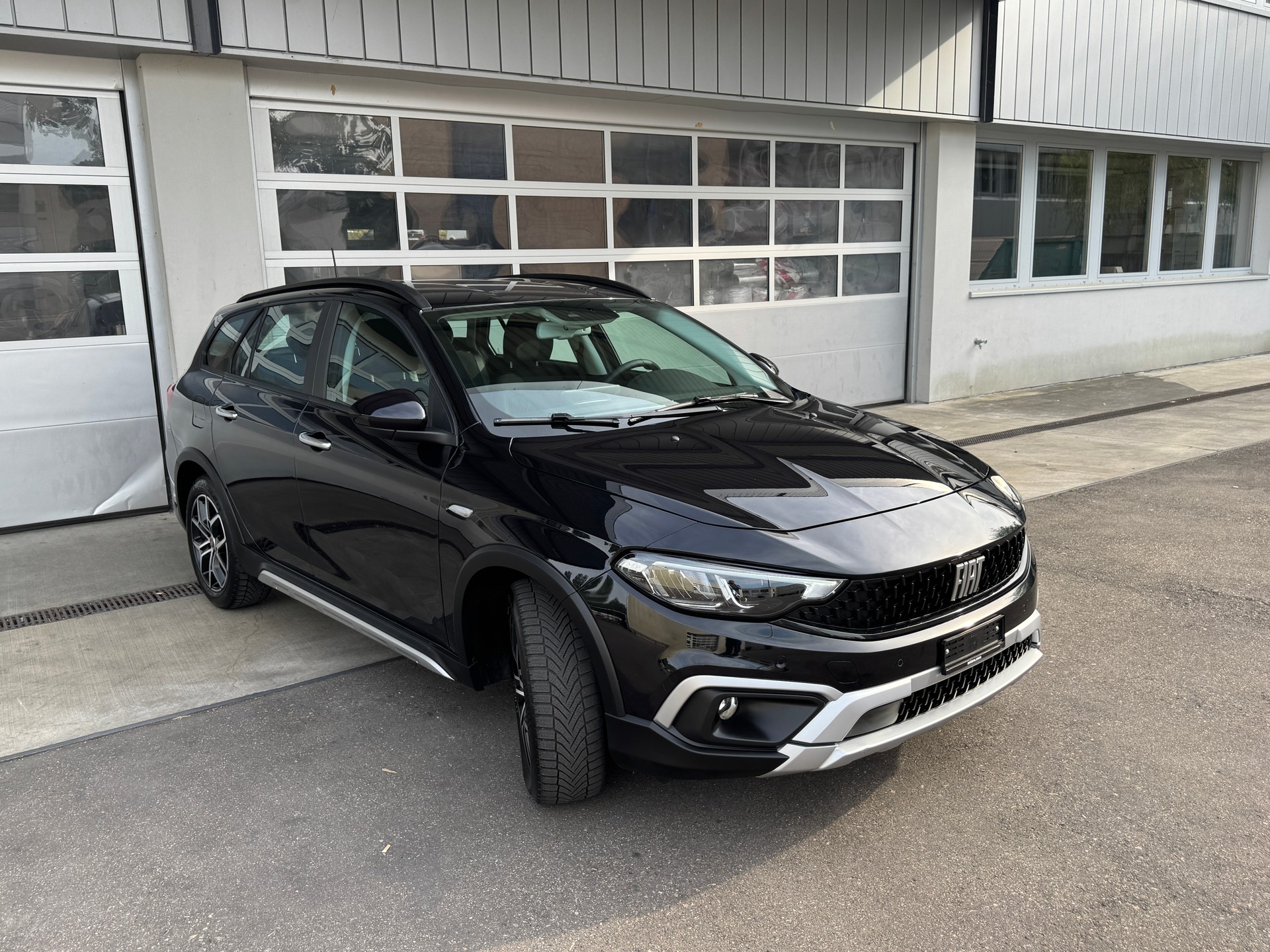FIAT Tipo 1.5 Hybrid Station Wagon Cult-image-4