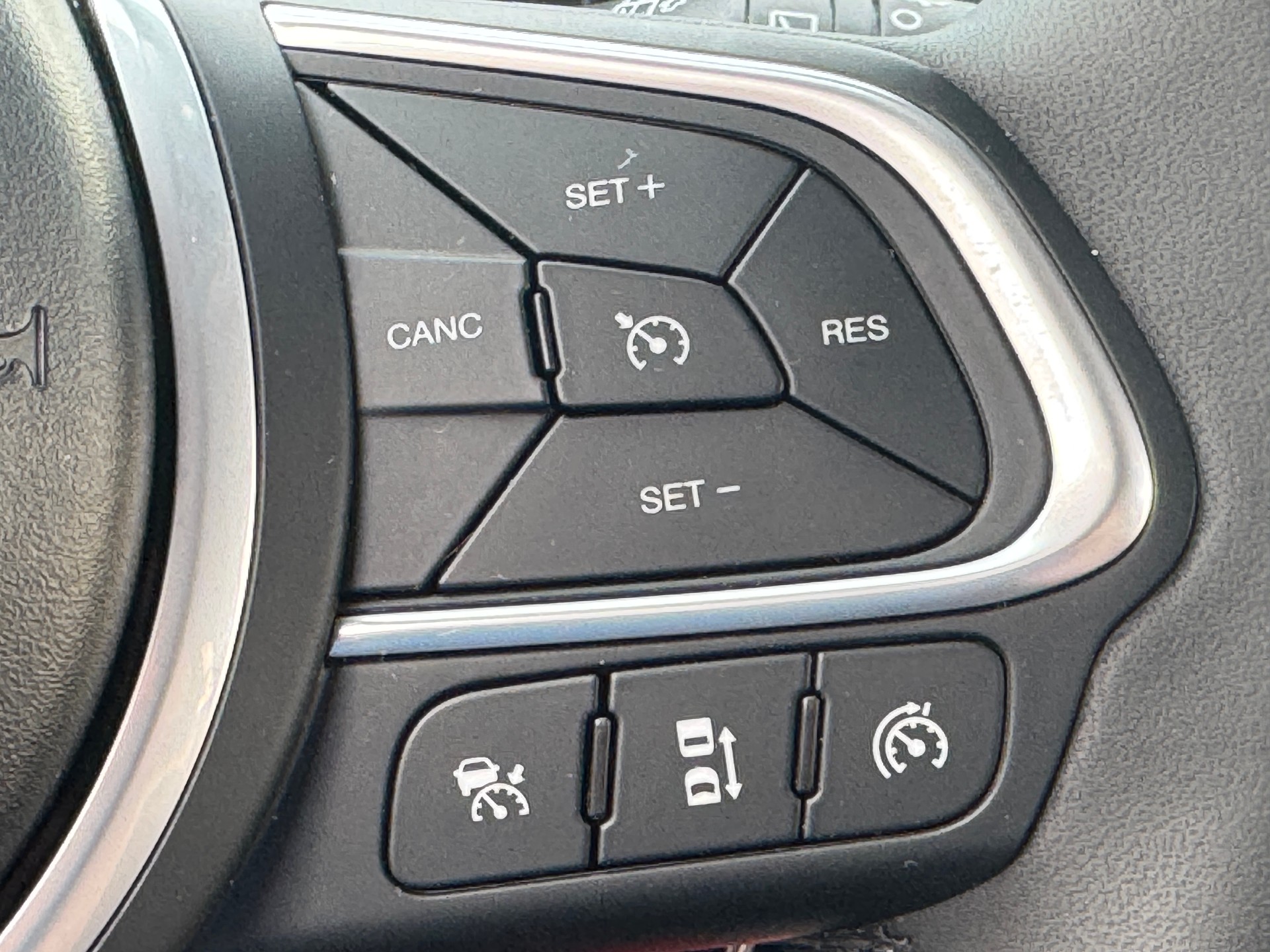 FIAT Tipo 1.5 Hybrid Station Wagon Cult-image-15