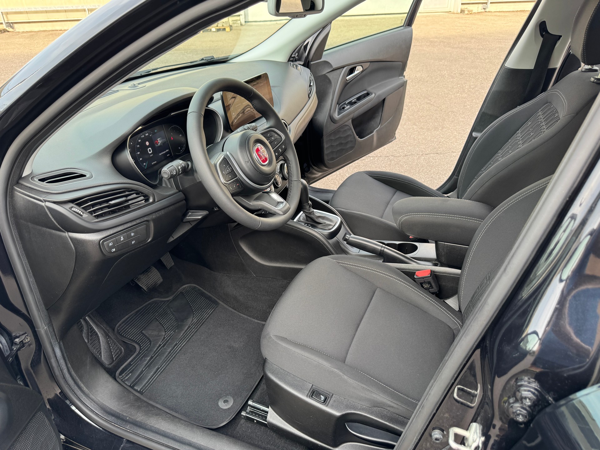 FIAT Tipo 1.5 Hybrid Station Wagon Cult-image-7