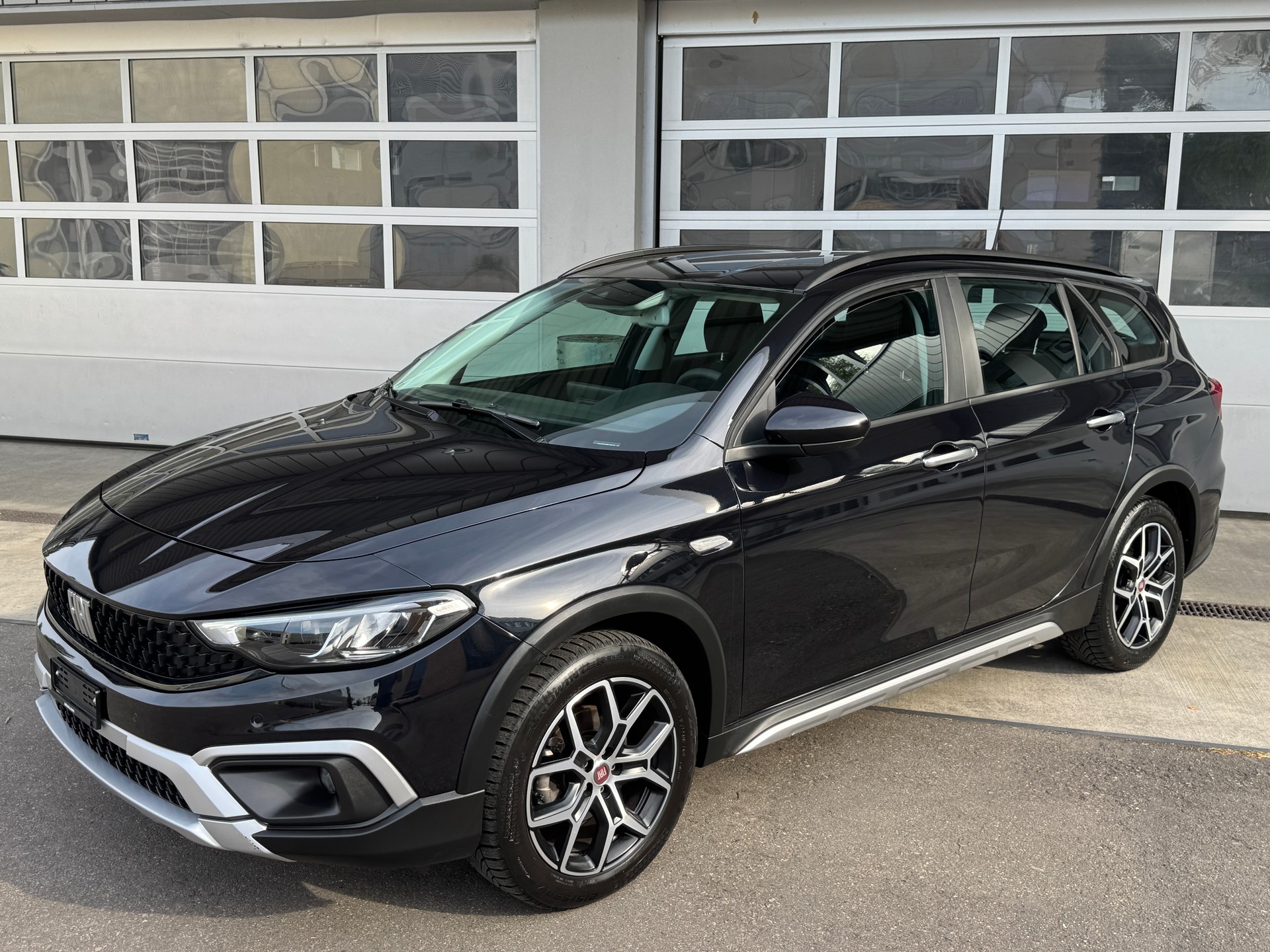 FIAT Tipo 1.5 Hybrid Station Wagon Cult-image-2
