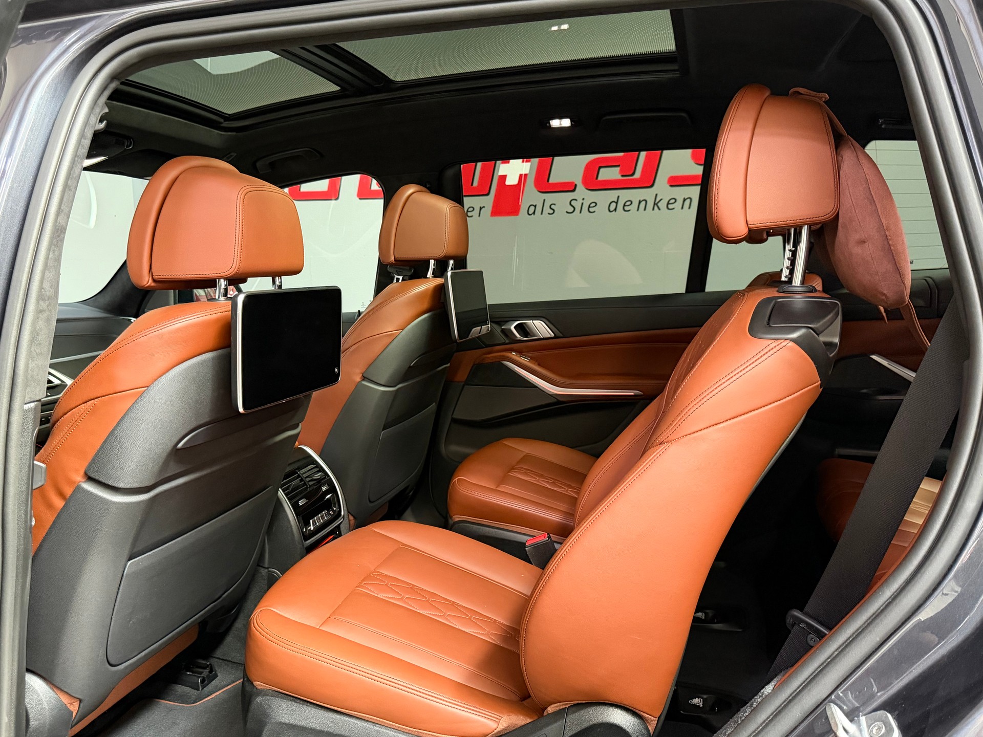 BMW X7 xDrive 30d Steptronic-image-14