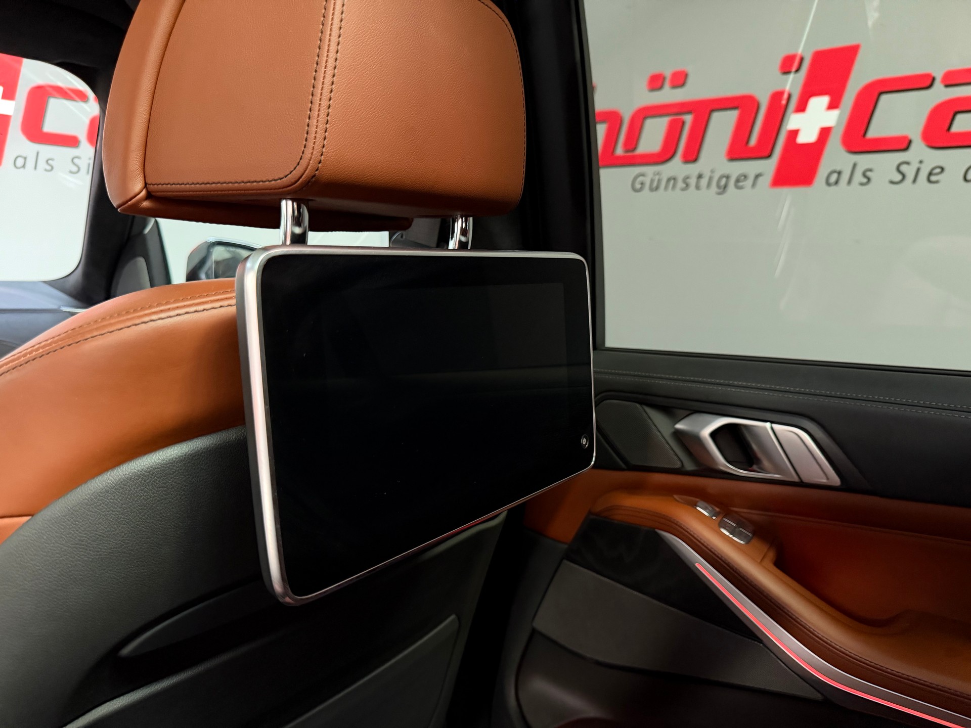 BMW X7 xDrive 30d Steptronic-image-19