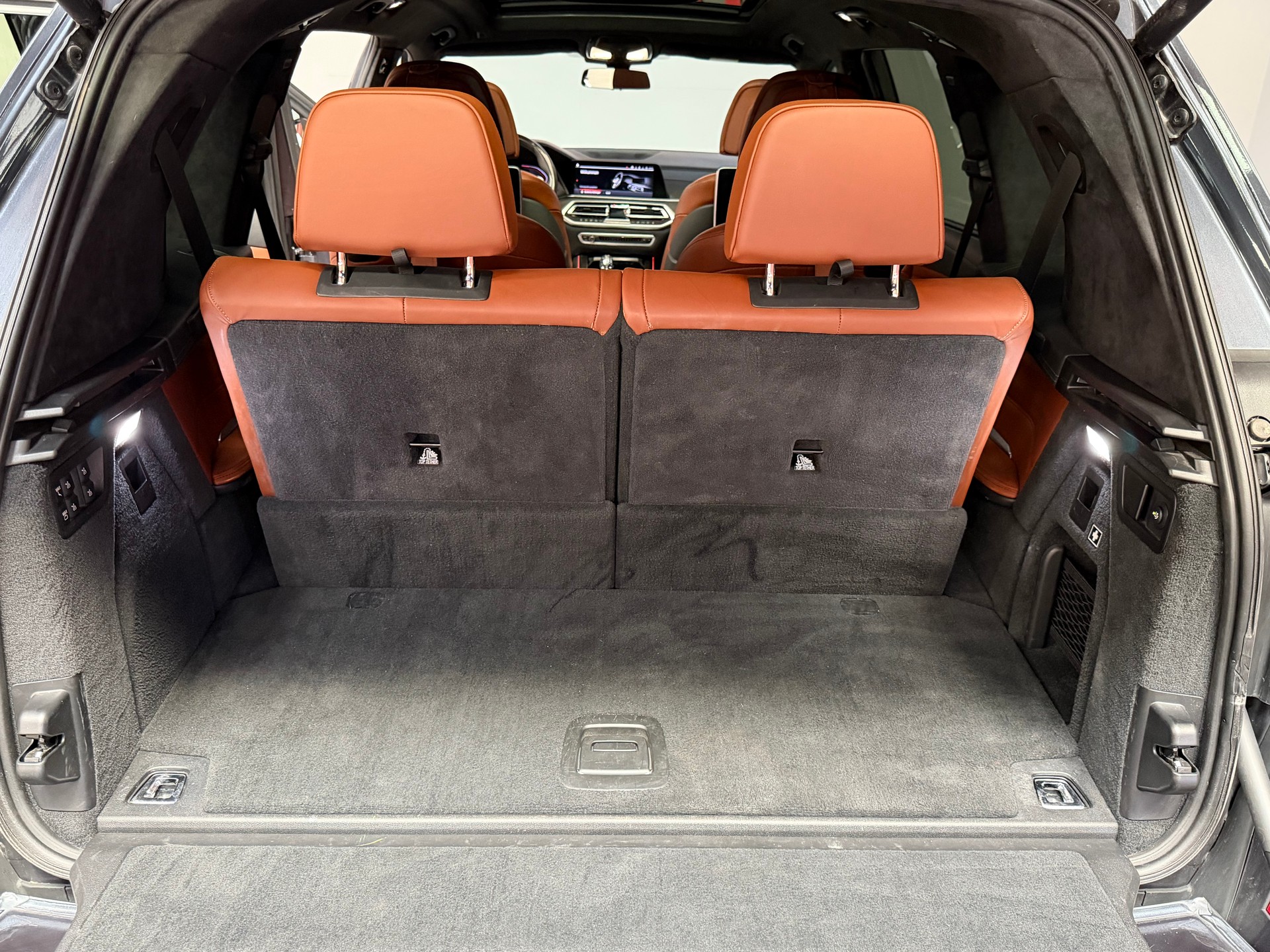 BMW X7 xDrive 30d Steptronic-image-15