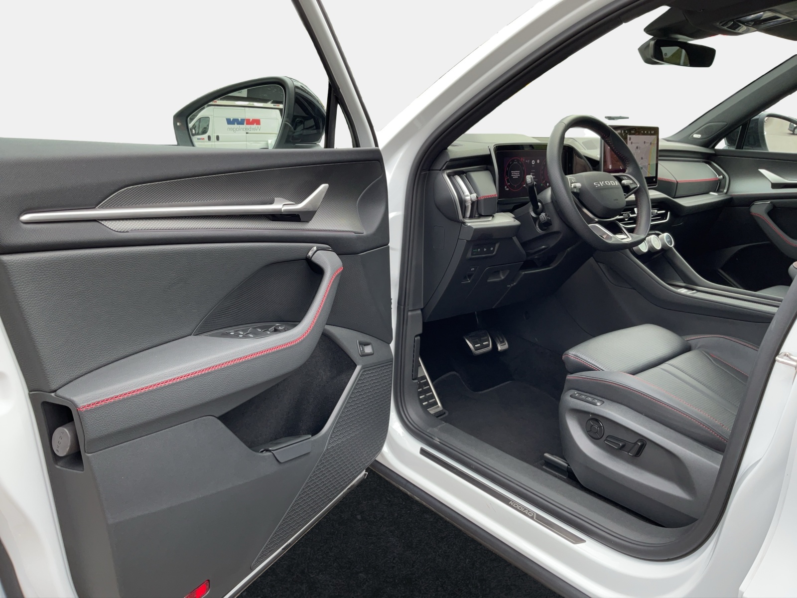SKODA Kodiaq 2.0 TSI RS 4x4-image-14