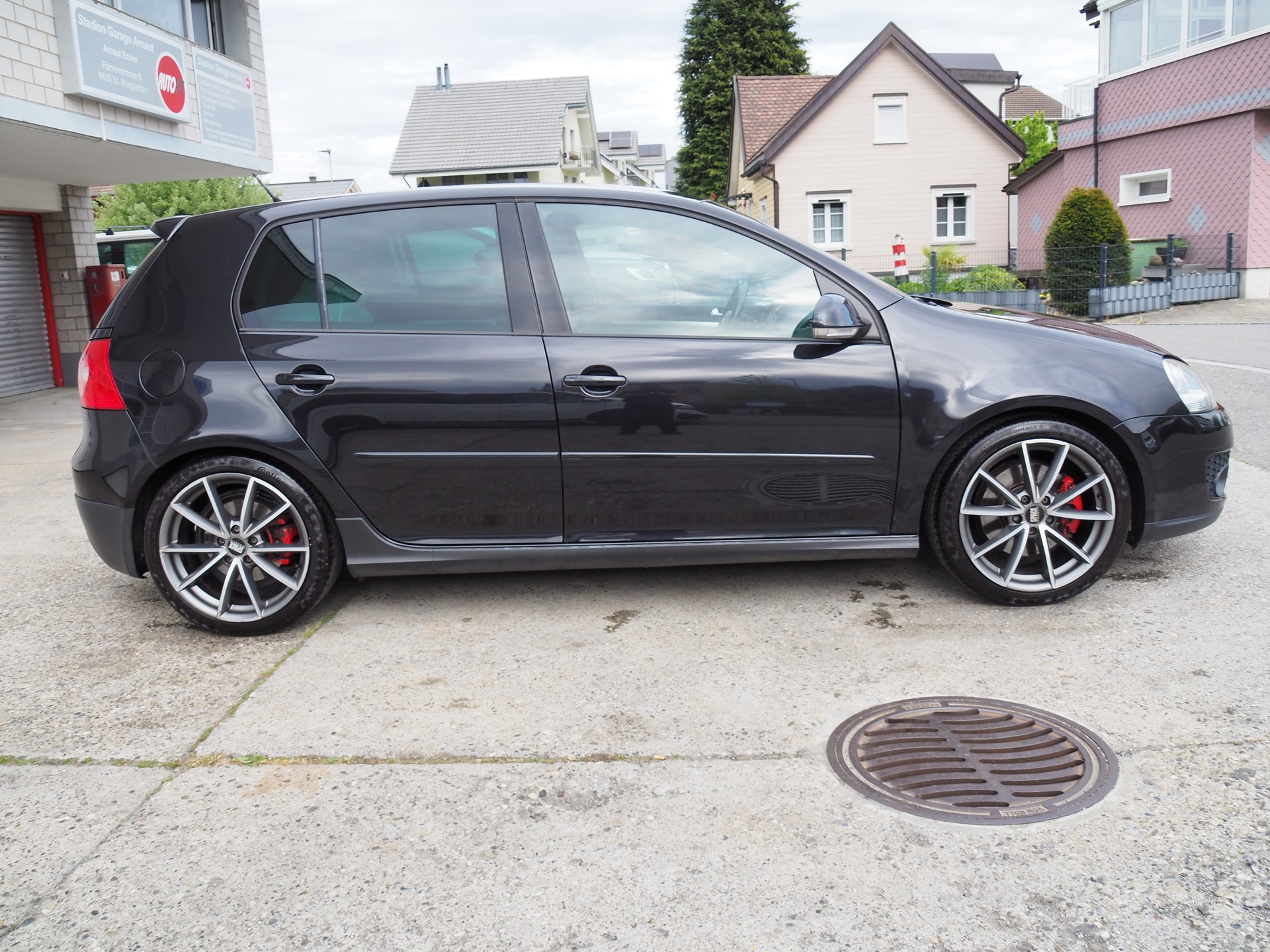 VW Golf 2.0 TFSI GTI-image-6