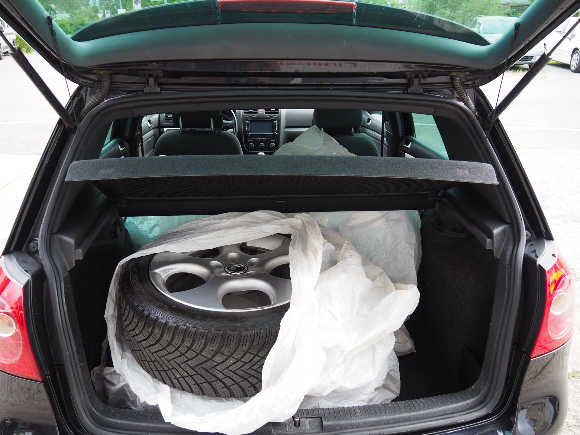 VW Golf 2.0 TFSI GTI-image-9