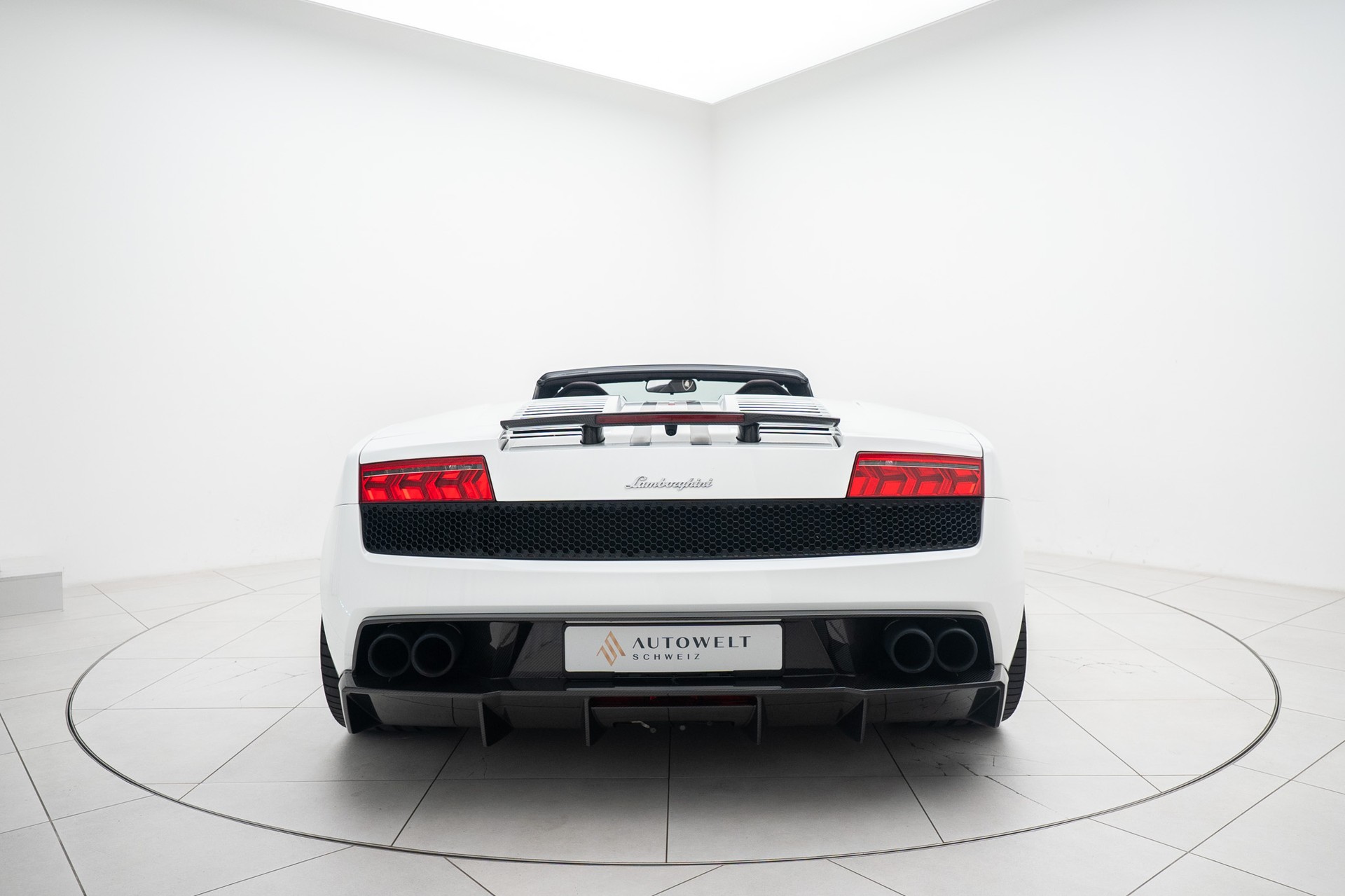 LAMBORGHINI Gallardo LP570-4 Spyder Performante E-Gear-showroom-element-3