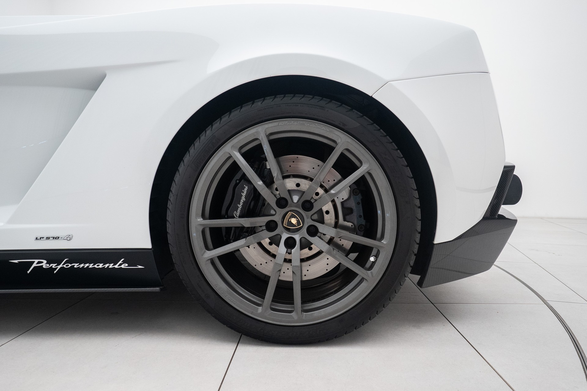 LAMBORGHINI Gallardo LP570-4 Spyder Performante E-Gear-image-15