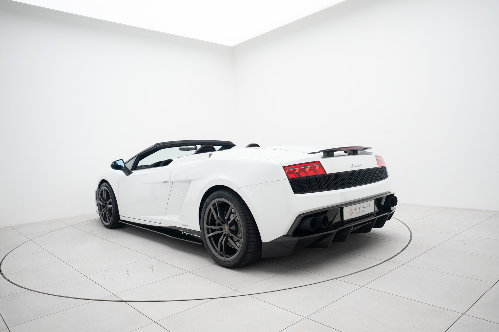 LAMBORGHINI Gallardo LP570-4 Spyder Performante E-Gear-showroom-element-2