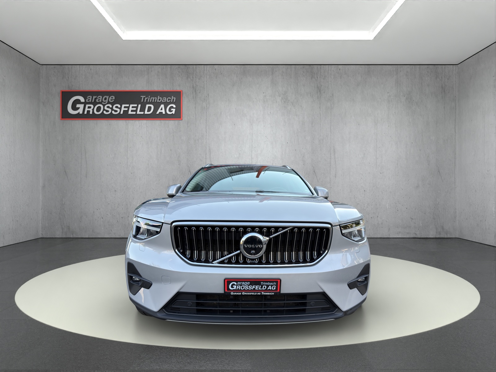 VOLVO XC40 2.0 B5 MH Plus Bright AWD-image-1