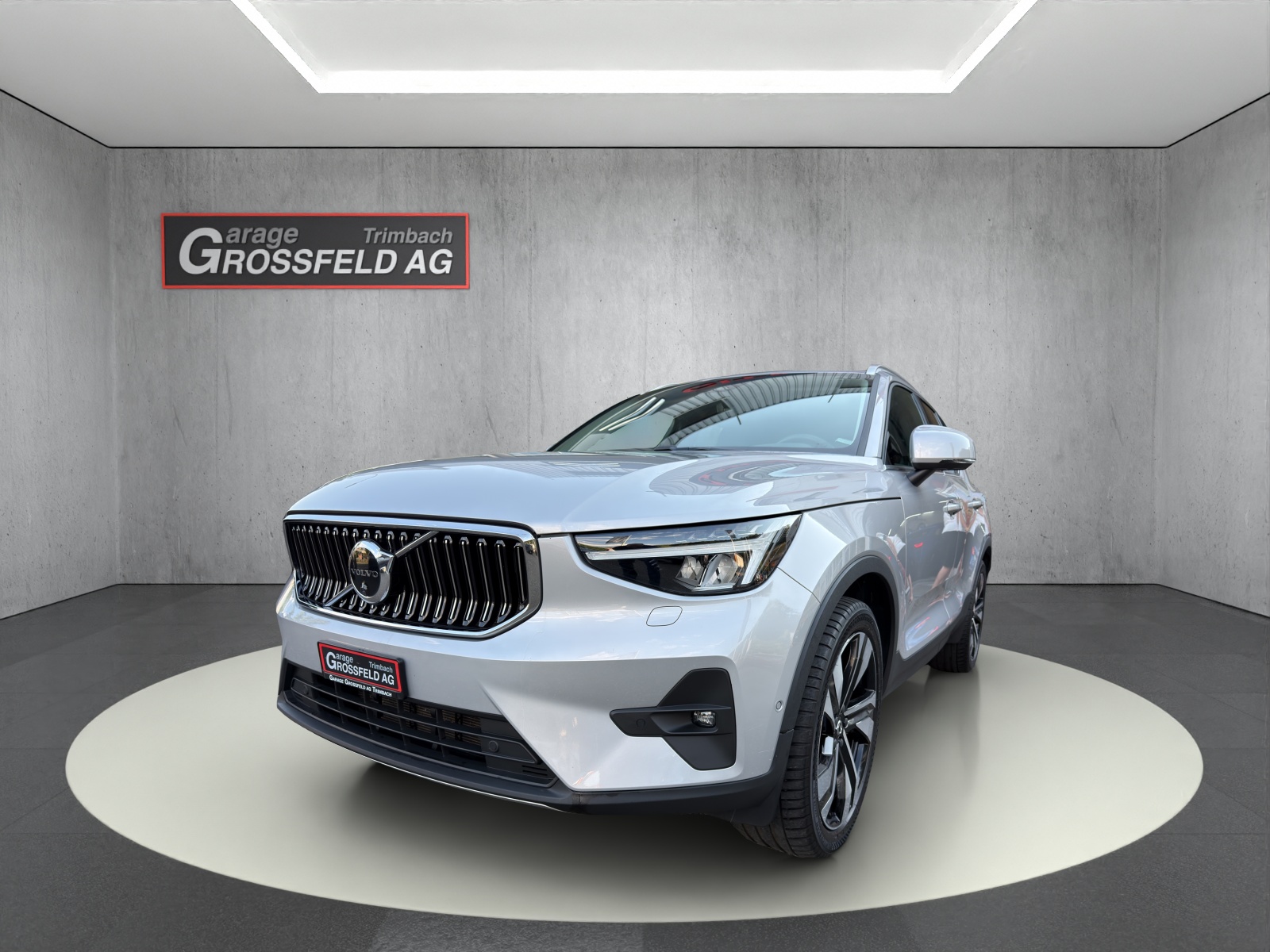 VOLVO XC40 2.0 B5 MH Plus Bright AWD-image-0