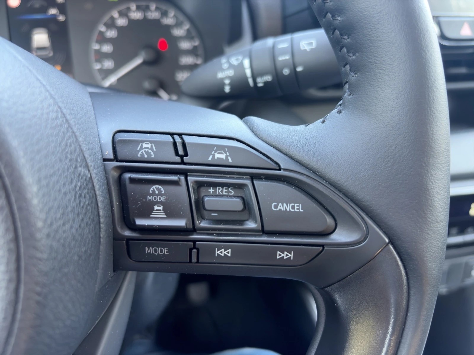MAZDA 2 Hybrid Exclusive-line-image-9