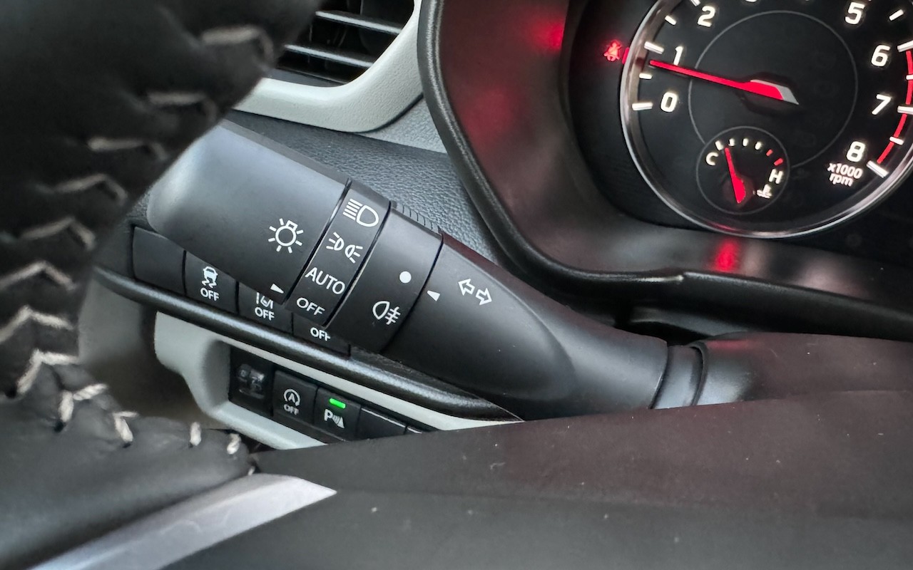 SUZUKI NEW SWIFT 1.2 COMPACT+ HYBRID 4X4-image-18