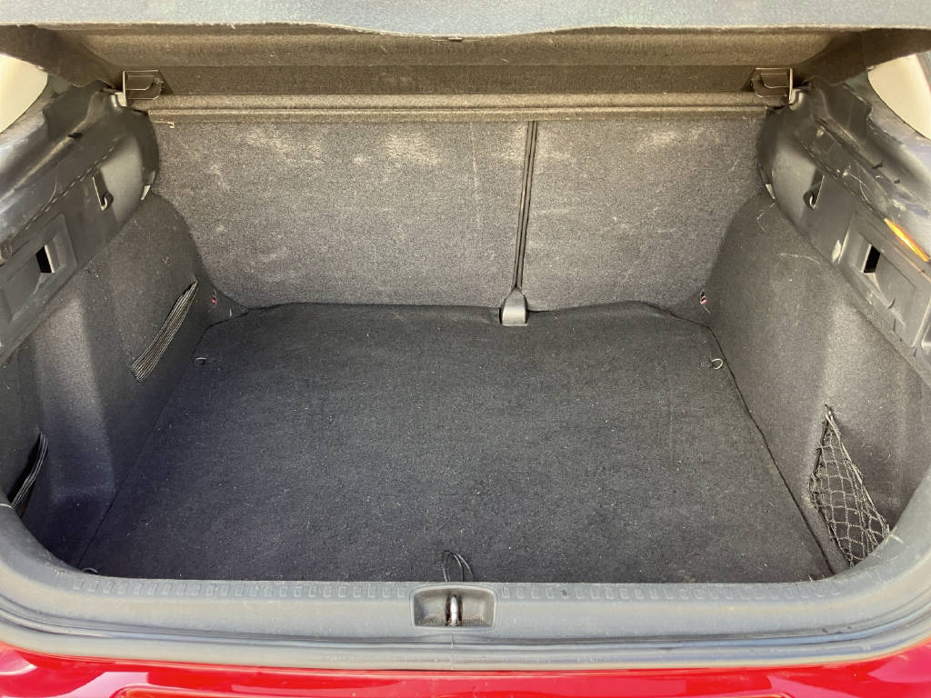 CITROEN C4 1.6 e-HDi 115 Black Top EGS-image-12