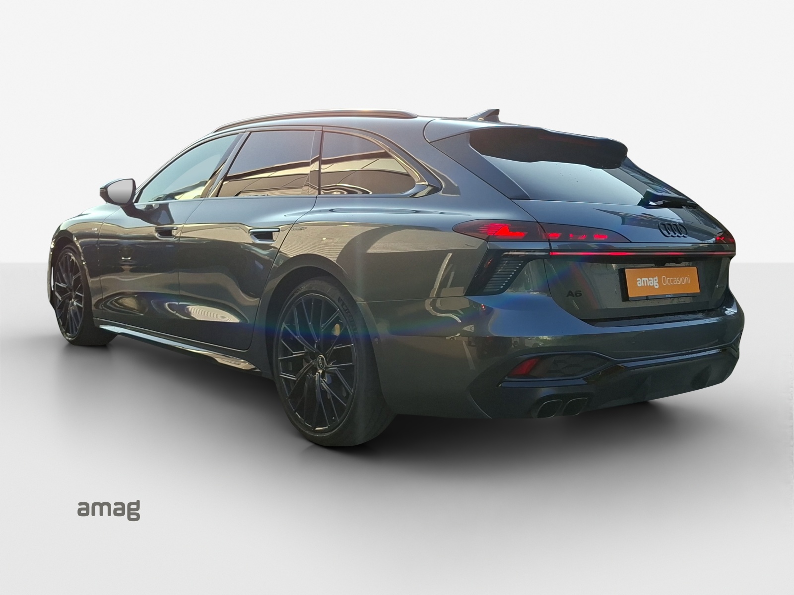 AUDI A6 Avant TDI quattro 150 kW S tronic-image-2