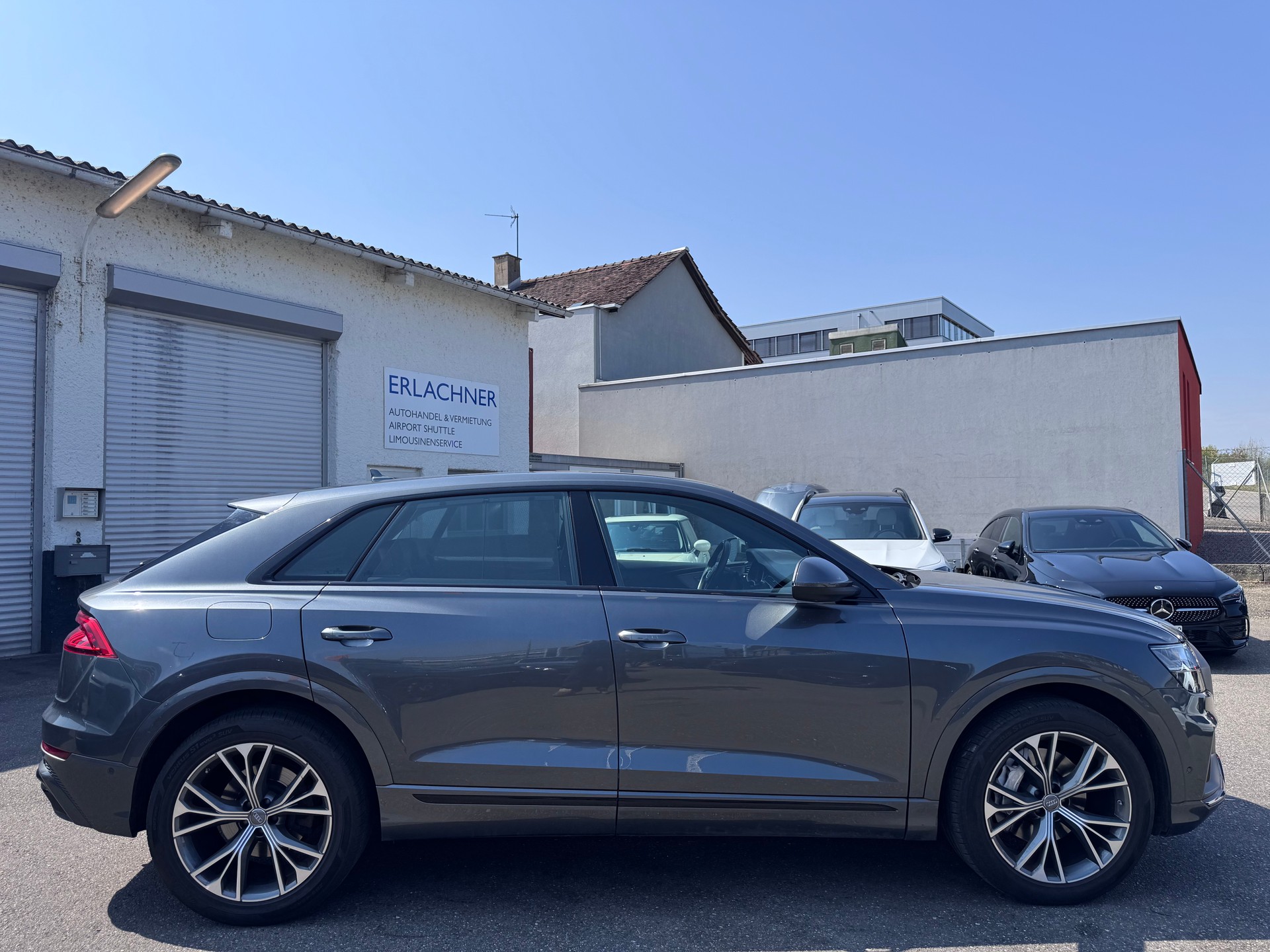 AUDI Q8 55 TFSI quattro tiptronic-image-5