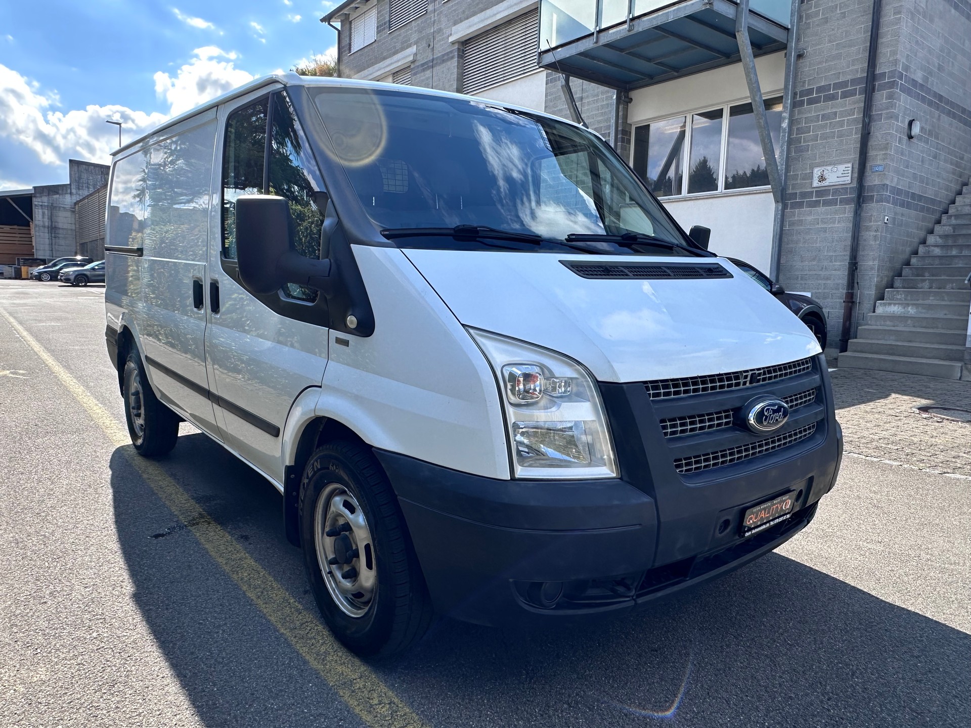 FORD Transit Van 330S Trend-image-1