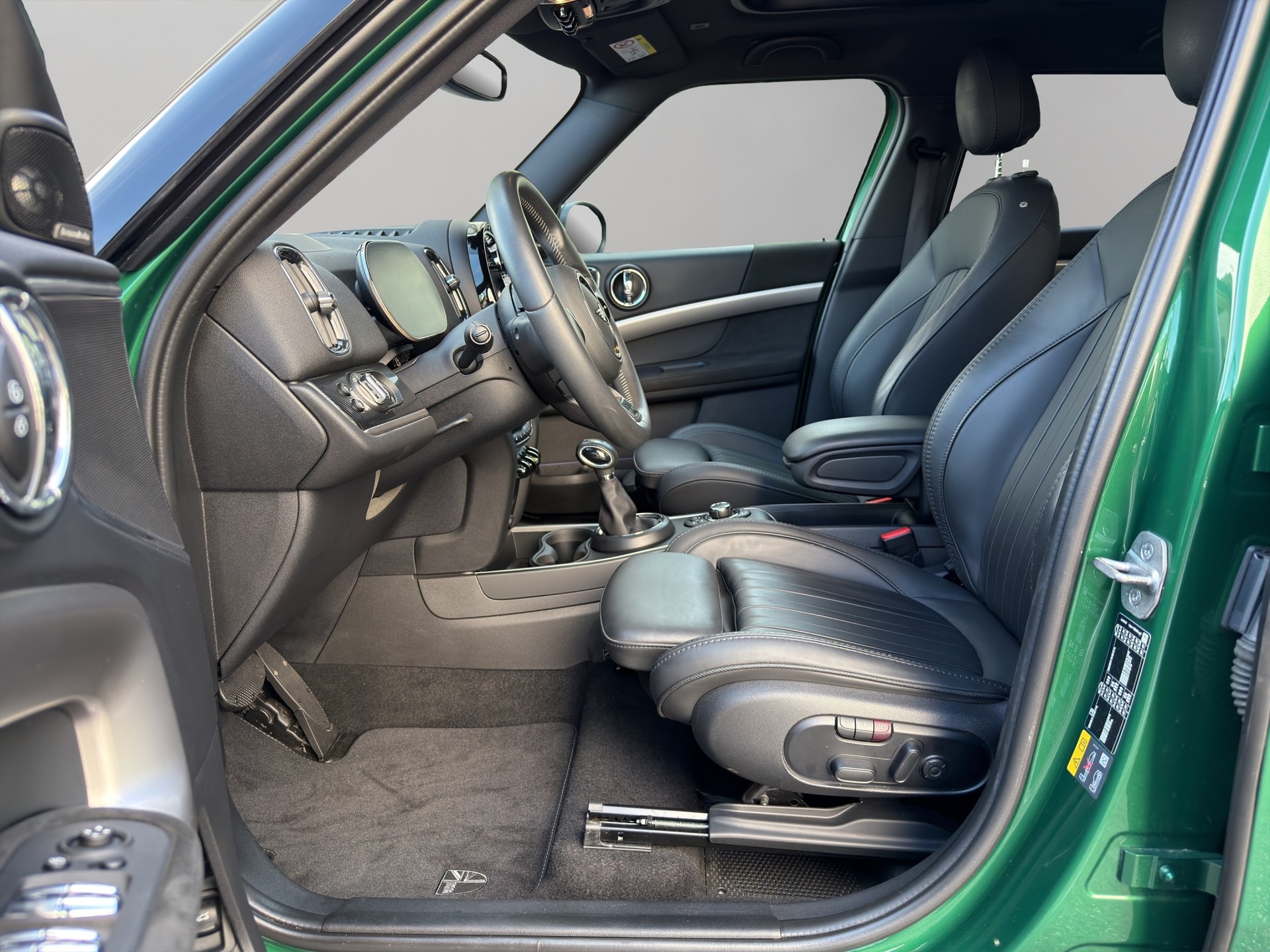 MINI Countryman Cooper SE Highland Edition ALL4 PHEV Steptronic-image-11
