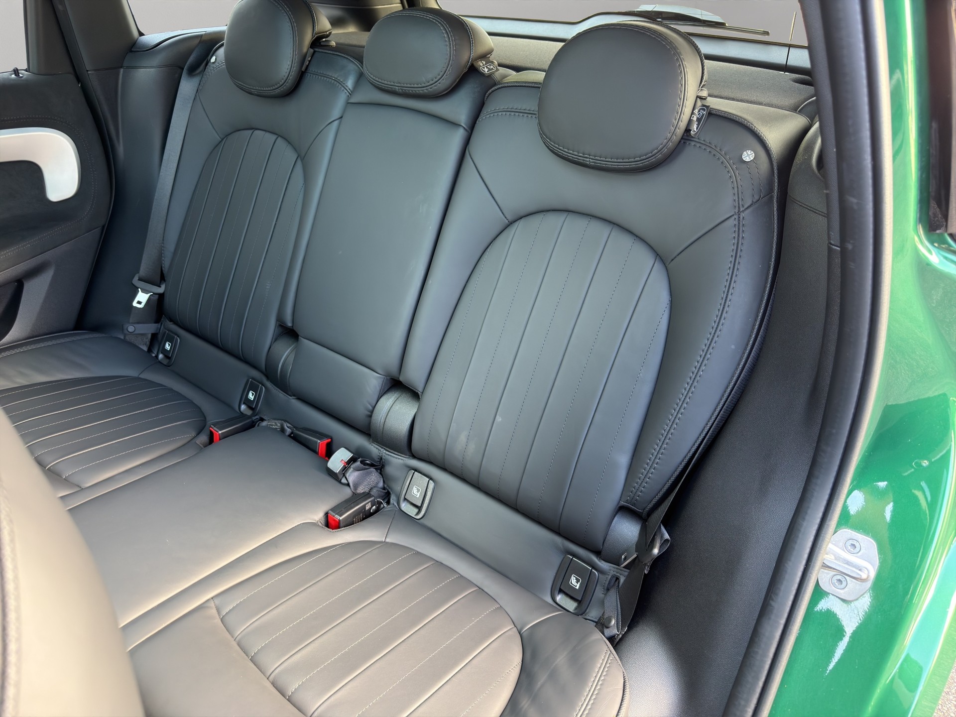 MINI Countryman Cooper SE Highland Edition ALL4 PHEV Steptronic-image-19