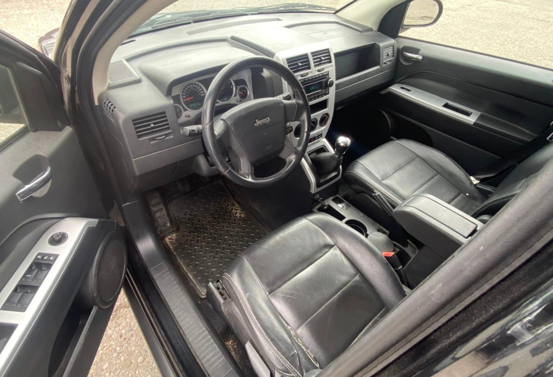 JEEP Compass 2.0 CRD Limited-image-10