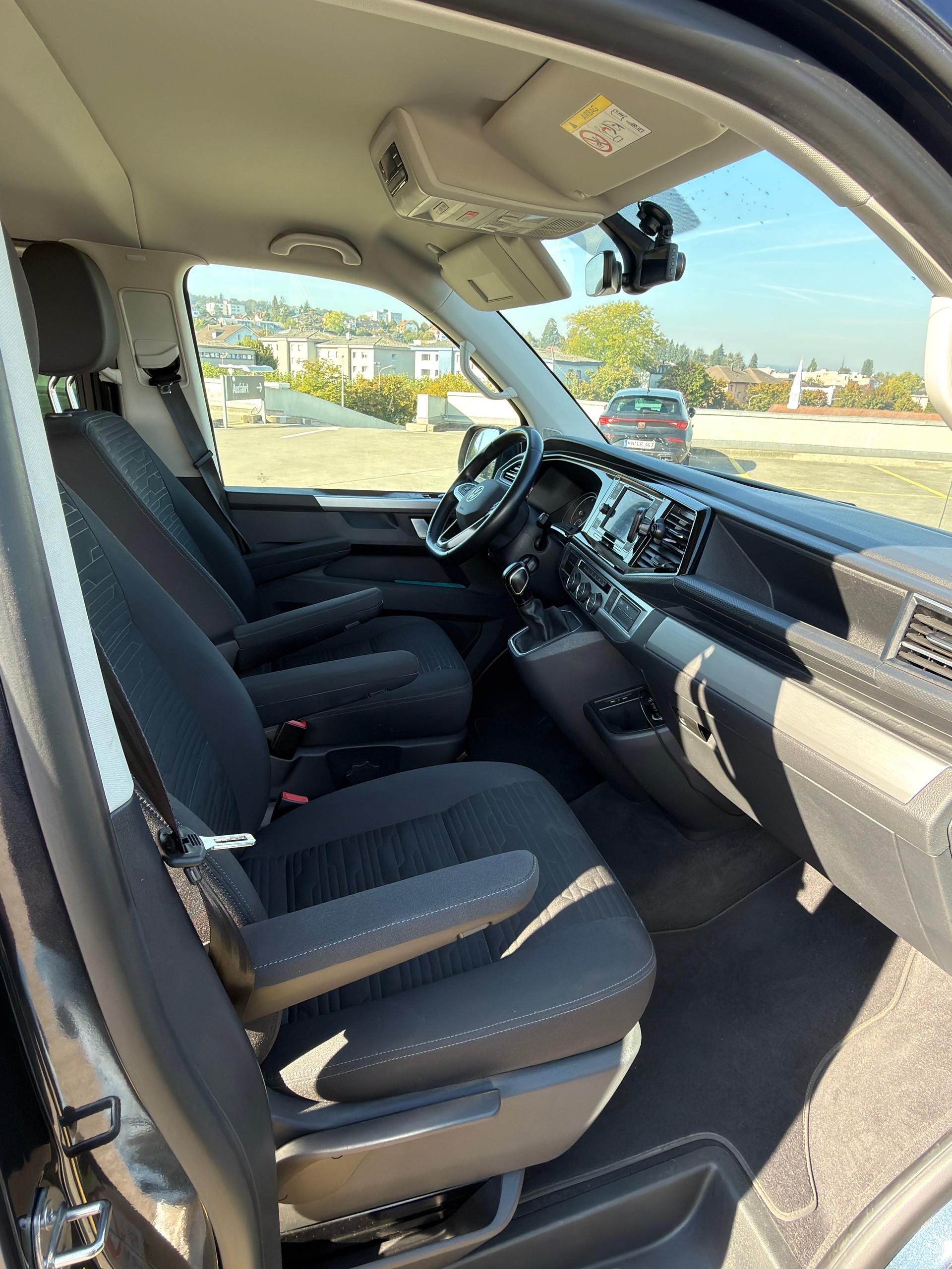 VW VW T6.1 Multivan 2.0 TDI 150 Comfortline DSG * Schiebetüre links und rechts * MFK * Quality 1-image-14